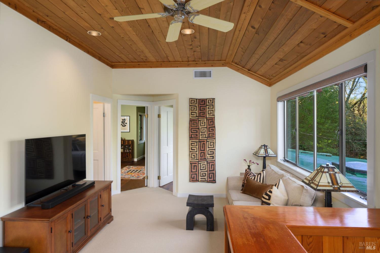 Detail Gallery Image 13 of 38 For 9200 Bennett Valley Rd, Glen Ellen,  CA 95442 - 3 Beds | 2/1 Baths