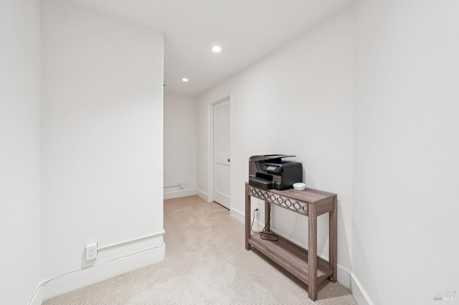 Detail Gallery Image 45 of 51 For 13 Upper Cecilia Way, Tiburon,  CA 94920 - 4 Beds | 3/1 Baths