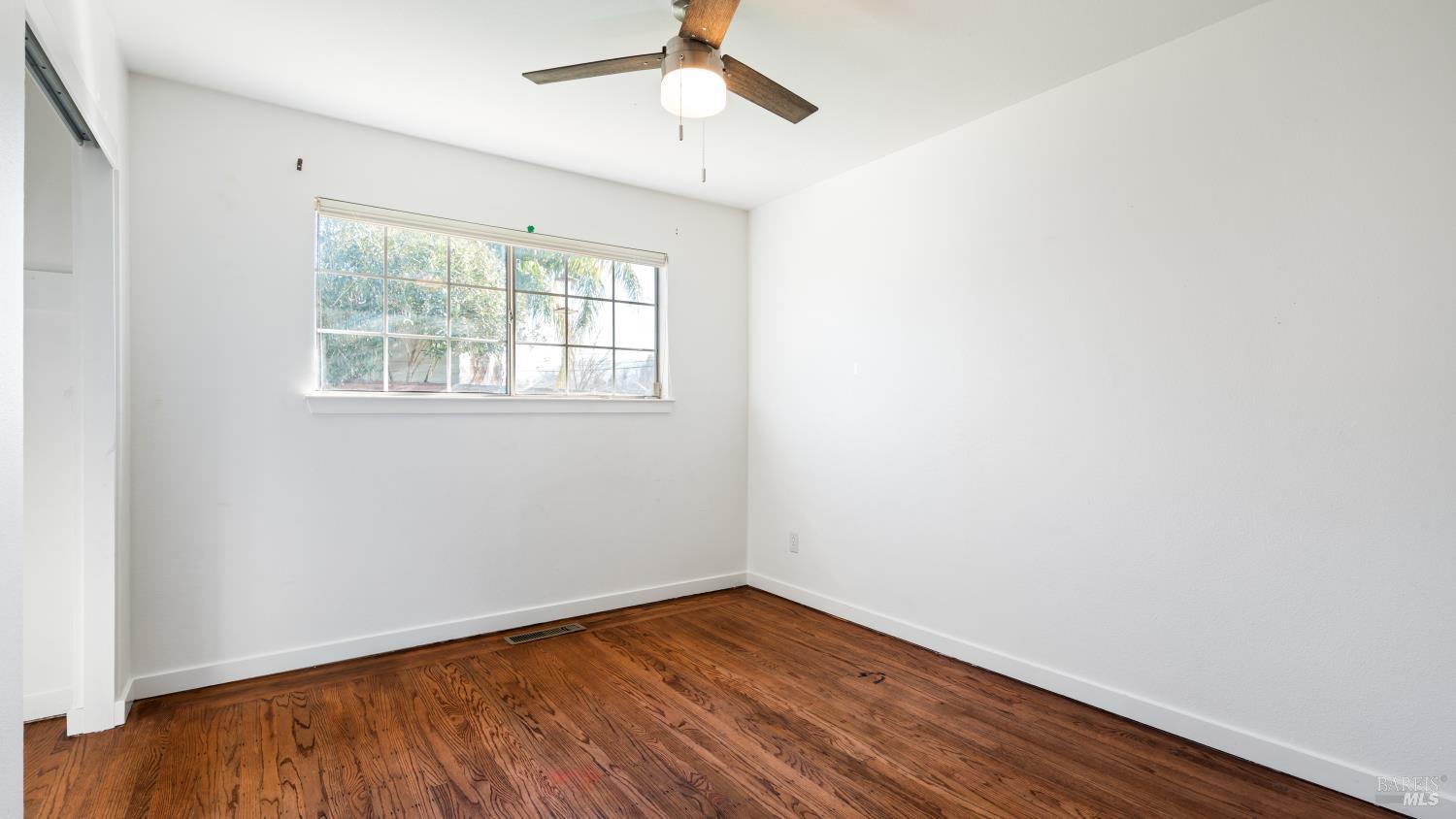 Detail Gallery Image 14 of 20 For 4020 Sacramento Ave, Santa Rosa,  CA 95405 - 3 Beds | 2 Baths