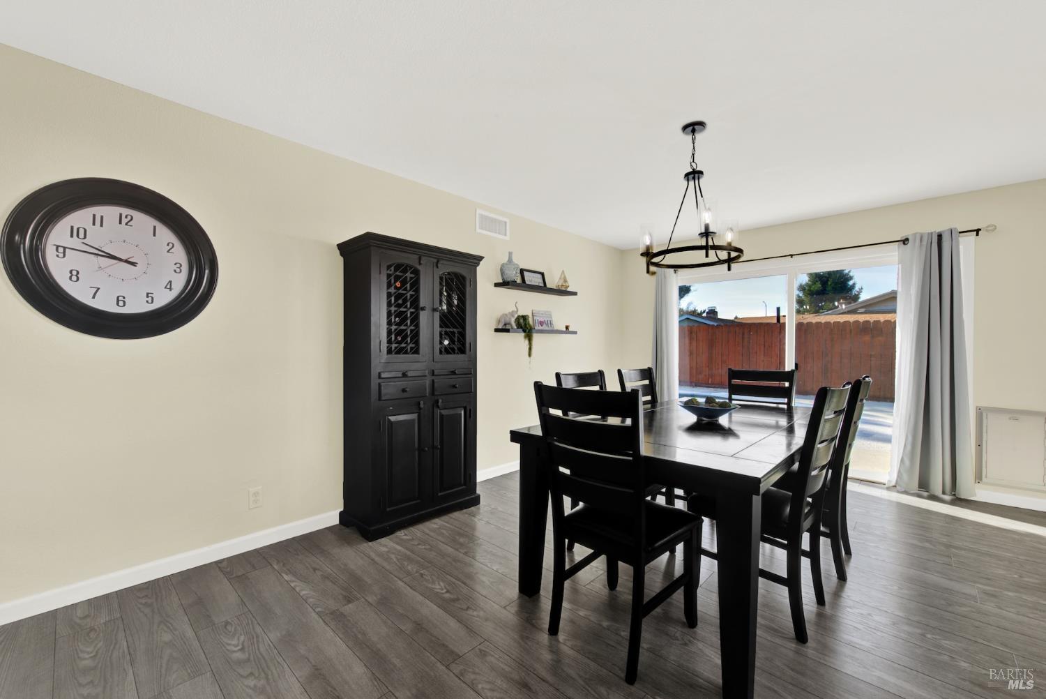 Detail Gallery Image 39 of 83 For 655 Marshall Ct, Vacaville,  CA 95687 - 3 Beds | 2 Baths