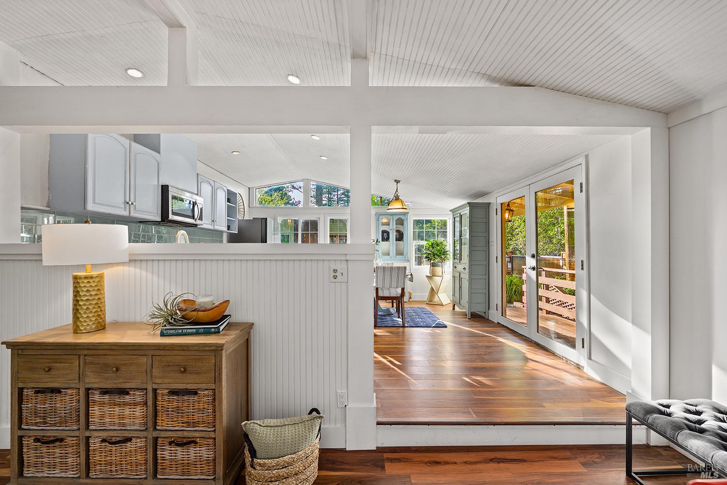 Detail Gallery Image 12 of 39 For 11071 Ogburn Ln, Forestville,  CA 95436 - 2 Beds | 2 Baths