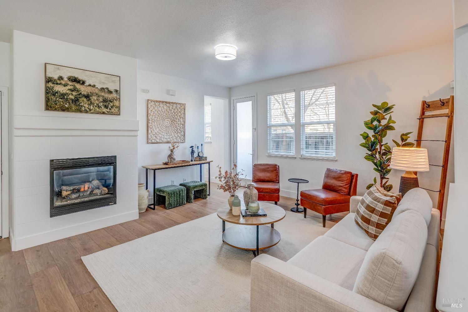 Detail Gallery Image 9 of 38 For 1660 Glenmore Dr, Fairfield,  CA 94533 - 4 Beds | 2/1 Baths