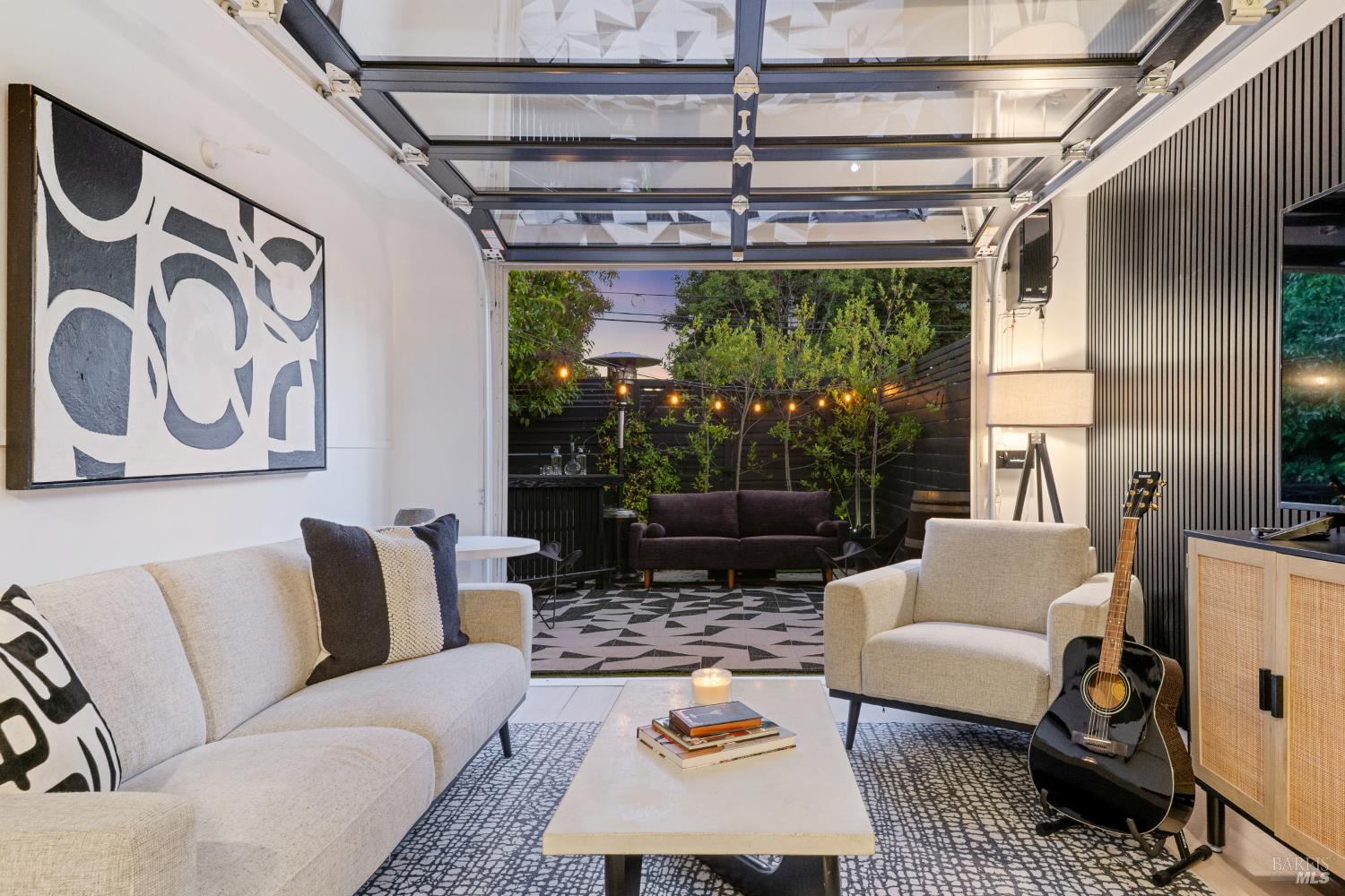 Detail Gallery Image 15 of 40 For 775 Boyes Blvd, Sonoma,  CA 95476 - 3 Beds | 2 Baths