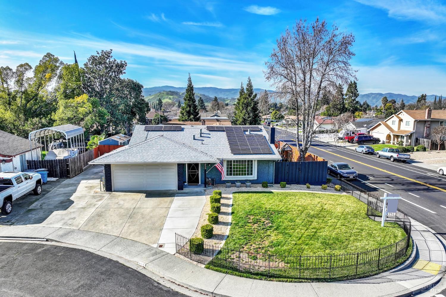 Detail Gallery Image 3 of 83 For 655 Marshall Ct, Vacaville,  CA 95687 - 3 Beds | 2 Baths