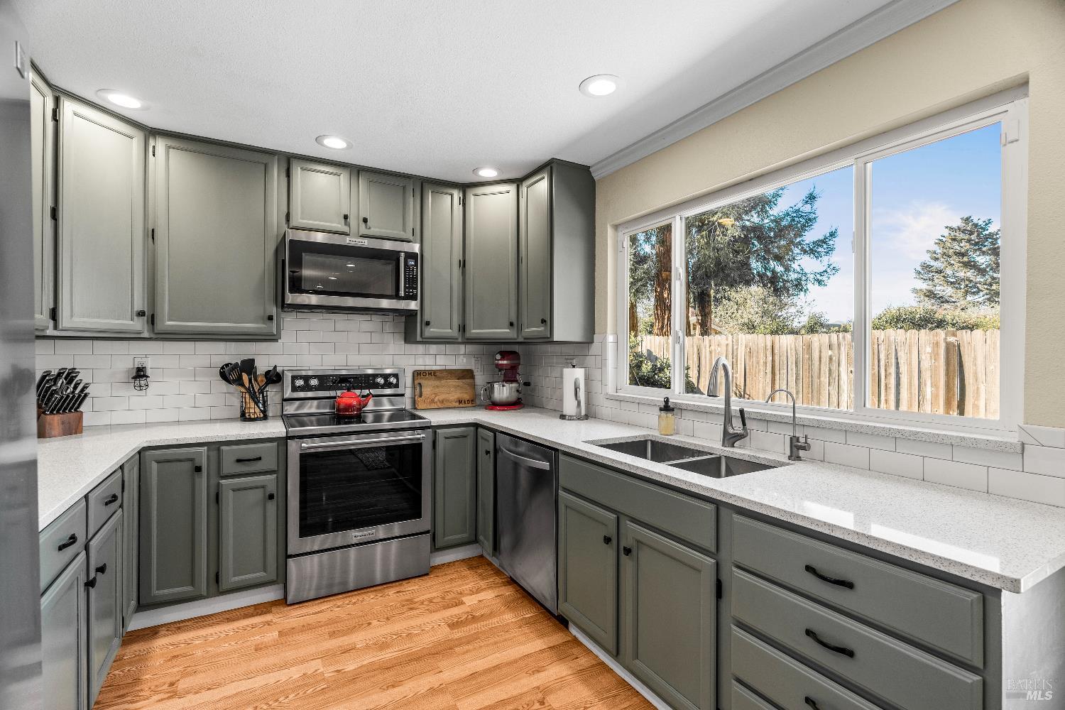 Detail Gallery Image 8 of 27 For 4410 Meadowlark Dr, Napa,  CA 94558 - 3 Beds | 2 Baths