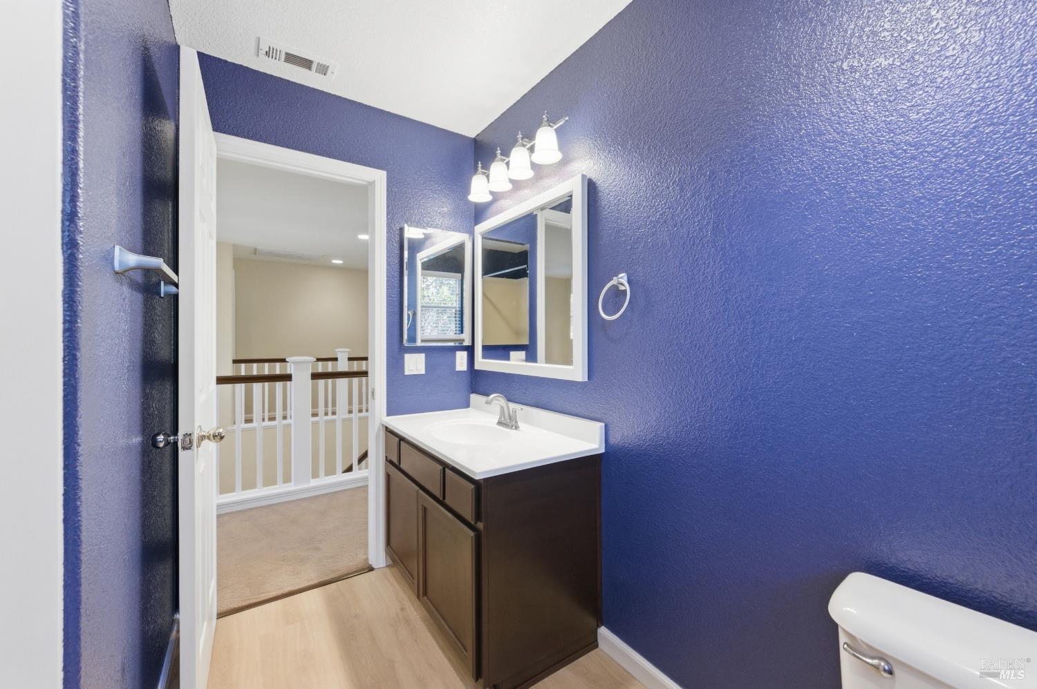 Detail Gallery Image 33 of 59 For 4595 Avondale Cir, Fairfield,  CA 94533 - 5 Beds | 2/1 Baths