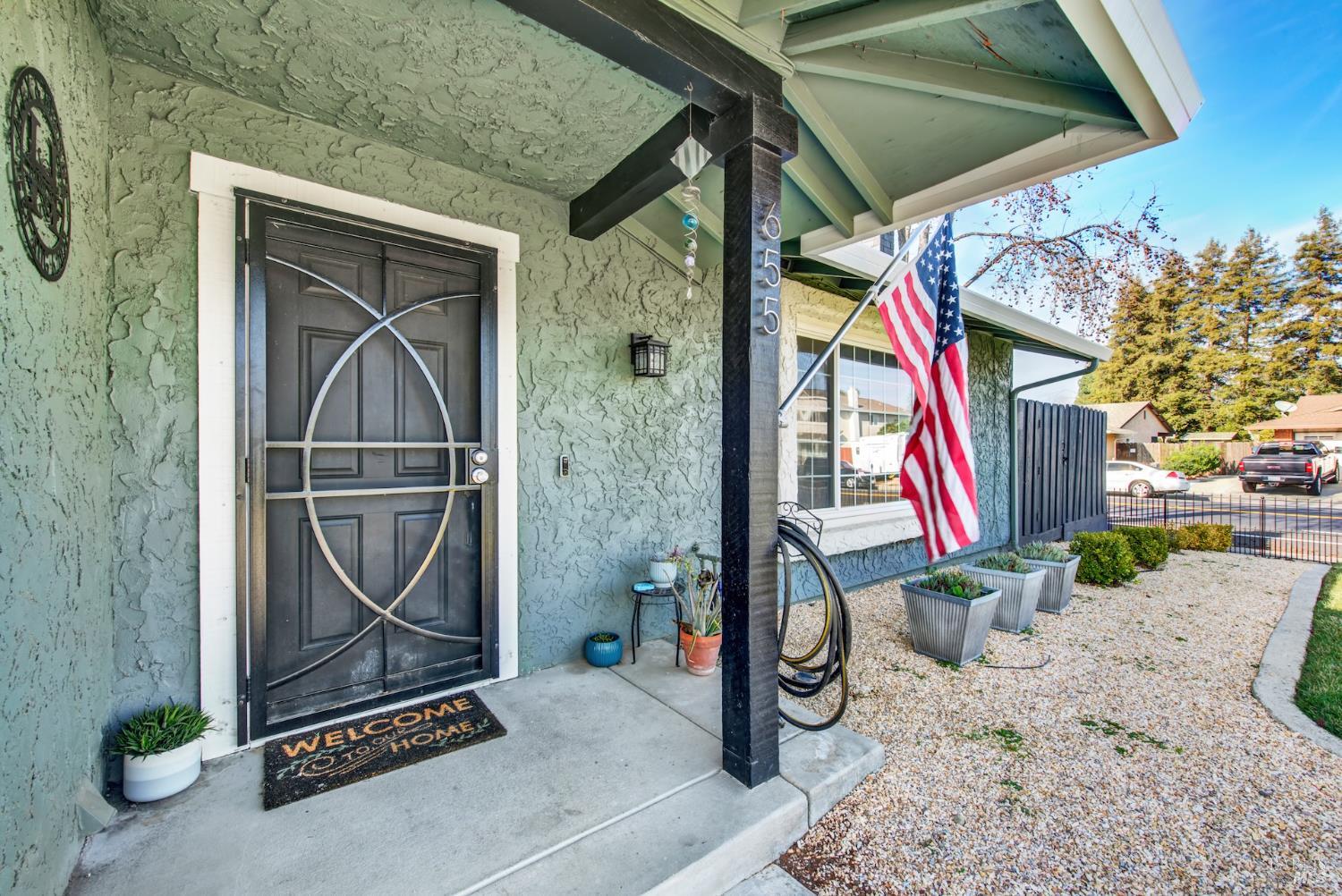 Detail Gallery Image 16 of 83 For 655 Marshall Ct, Vacaville,  CA 95687 - 3 Beds | 2 Baths