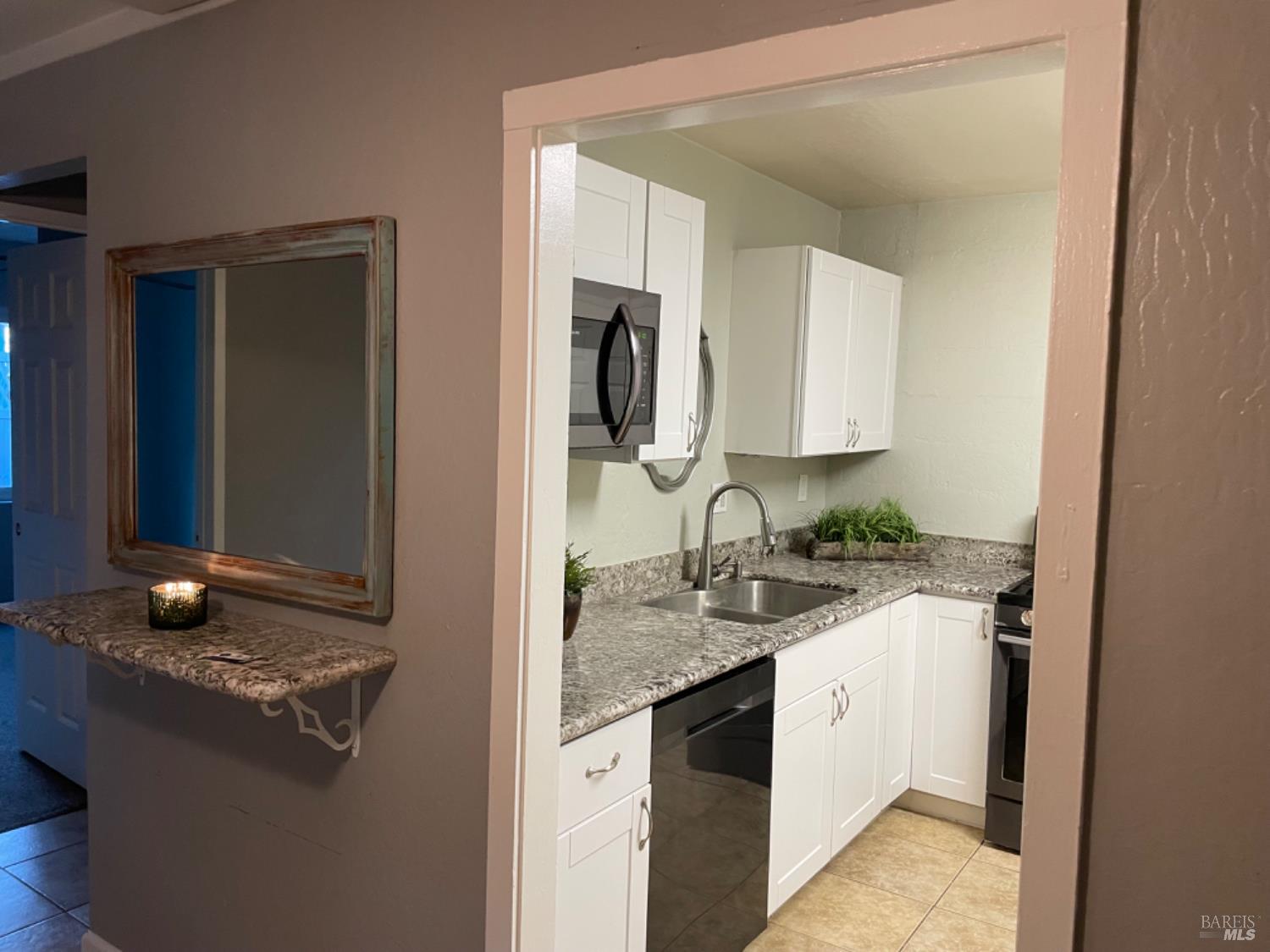 Detail Gallery Image 4 of 53 For 7333 Leisure Town Rd, Vacaville,  CA 95688 - 3 Beds | 2 Baths