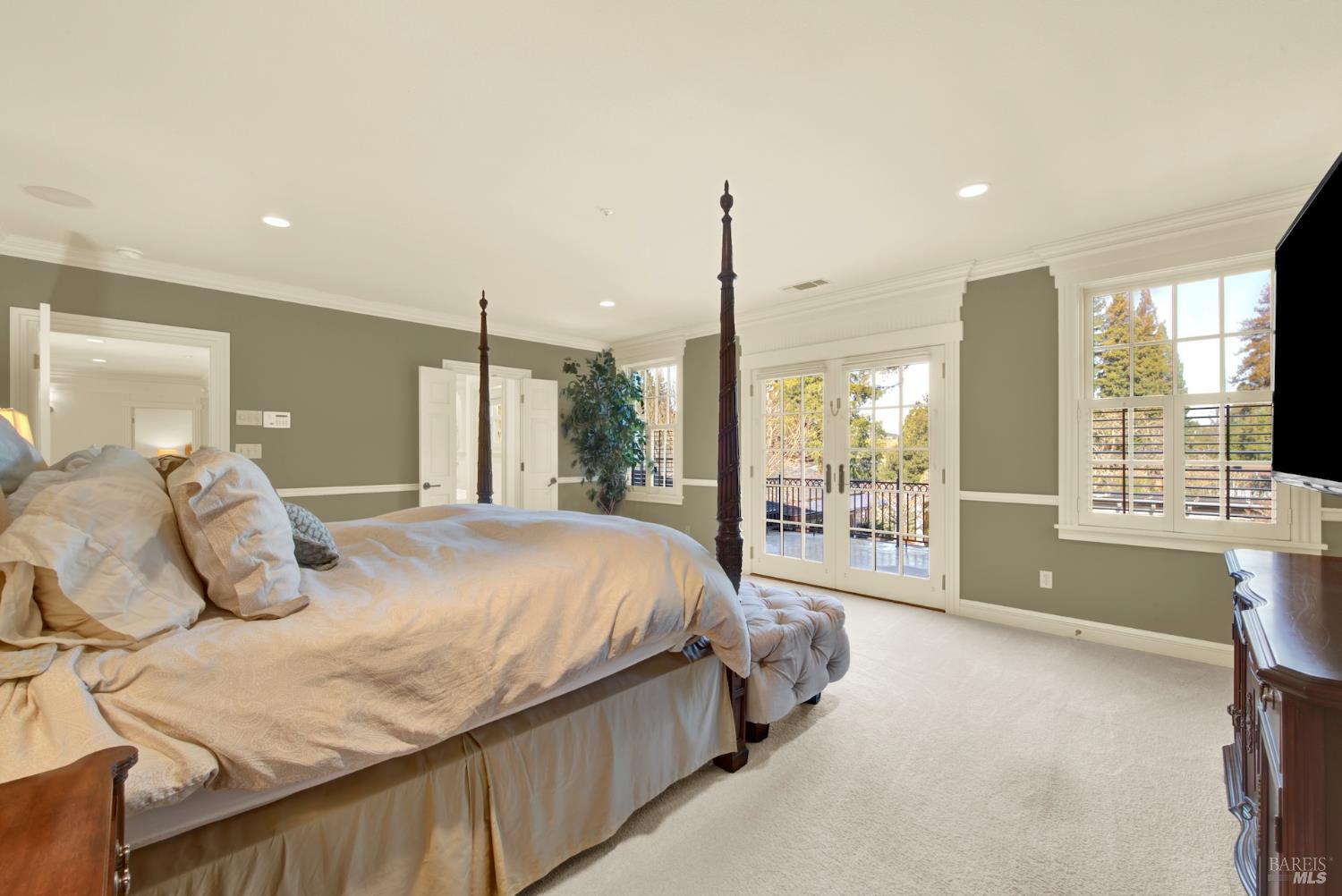 Detail Gallery Image 43 of 86 For 2 Remington Ct, Napa,  CA 94558 - 4 Beds | 3/1 Baths
