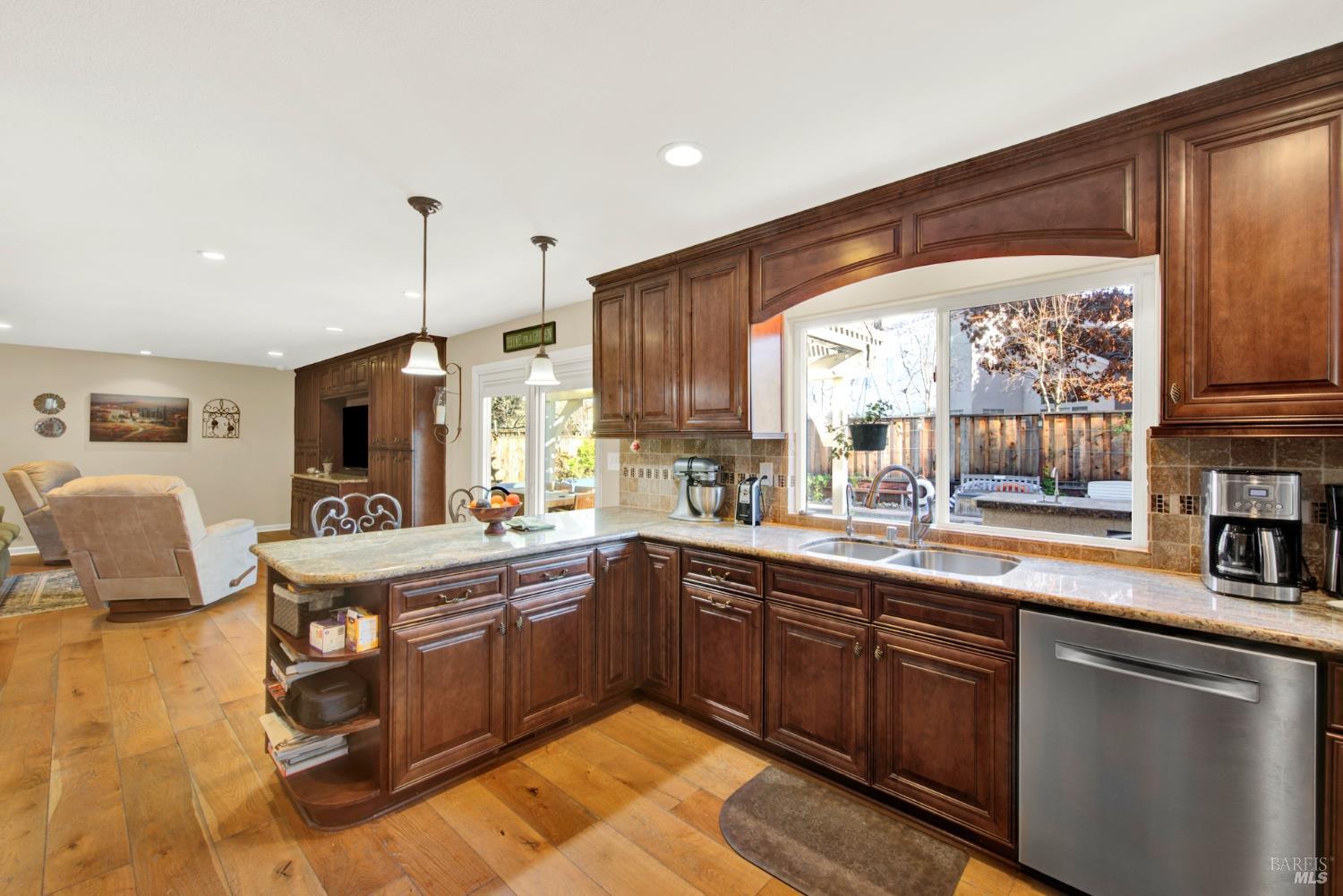 Detail Gallery Image 27 of 99 For 480 La Canada Ct, Morgan Hill,  CA 95037 - 5 Beds | 3/1 Baths