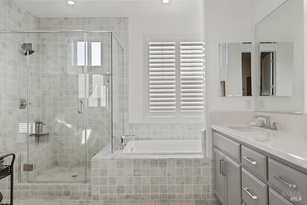 Detail Gallery Image 39 of 72 For 280 Pacific Heights Dr, Santa Rosa,  CA 95403 - 4 Beds | 3/1 Baths