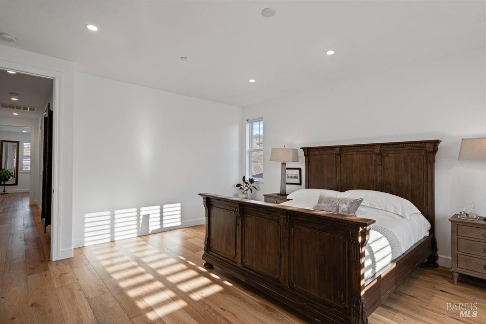 Detail Gallery Image 33 of 72 For 280 Pacific Heights Dr, Santa Rosa,  CA 95403 - 4 Beds | 3/1 Baths