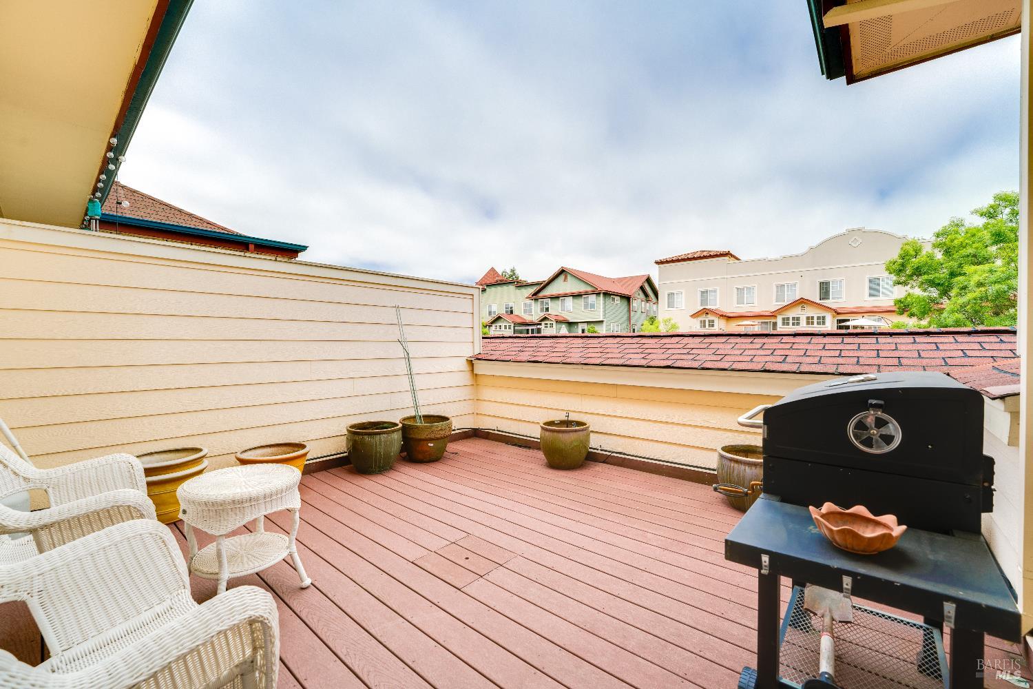 Detail Gallery Image 13 of 13 For 185 Johnson St, Windsor,  CA 95492 - 3 Beds | 2/1 Baths