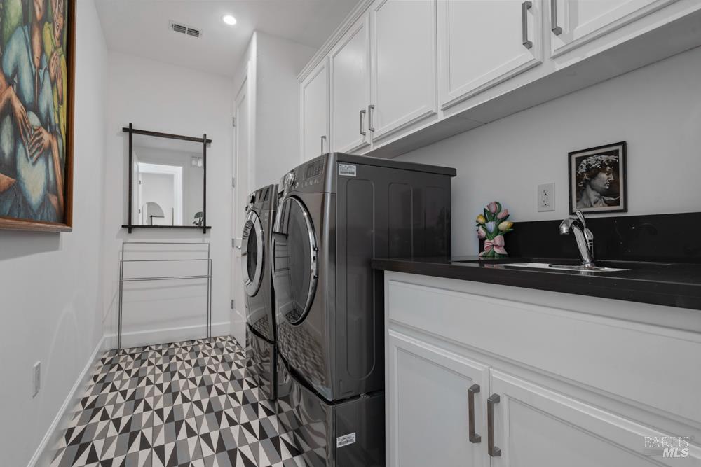 Detail Gallery Image 48 of 72 For 280 Pacific Heights Dr, Santa Rosa,  CA 95403 - 4 Beds | 3/1 Baths