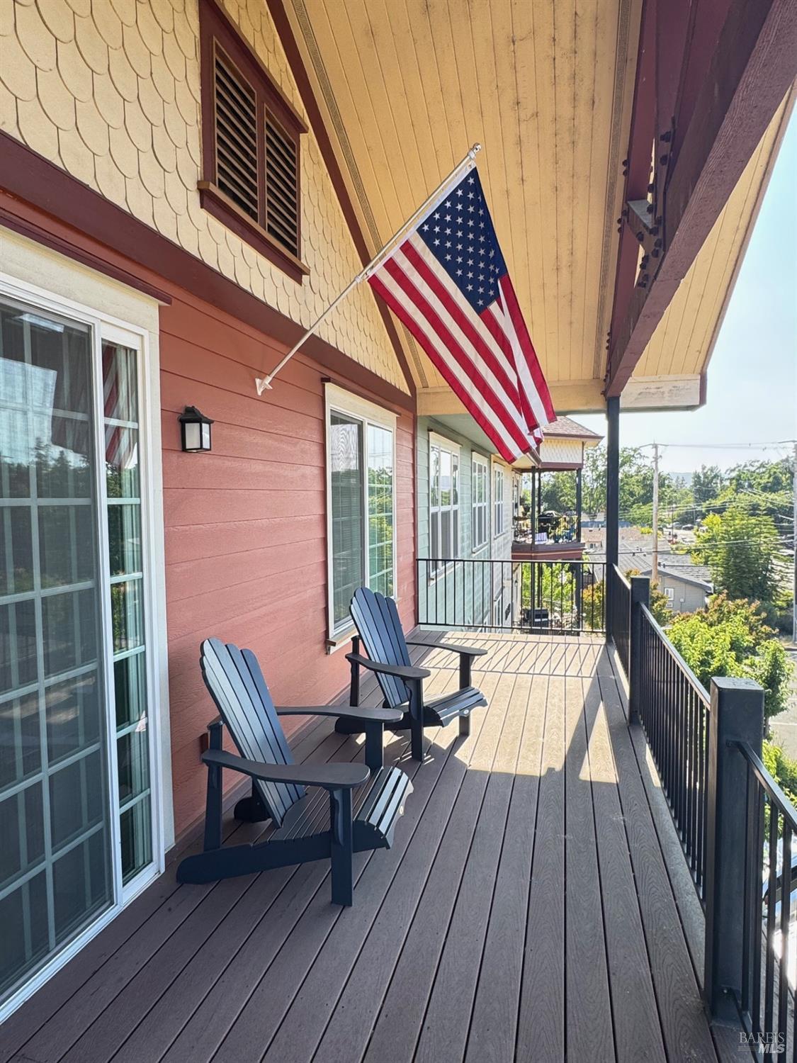 Detail Gallery Image 4 of 20 For 202 Johnson St, Windsor,  CA 95492 - 2 Beds | 2 Baths