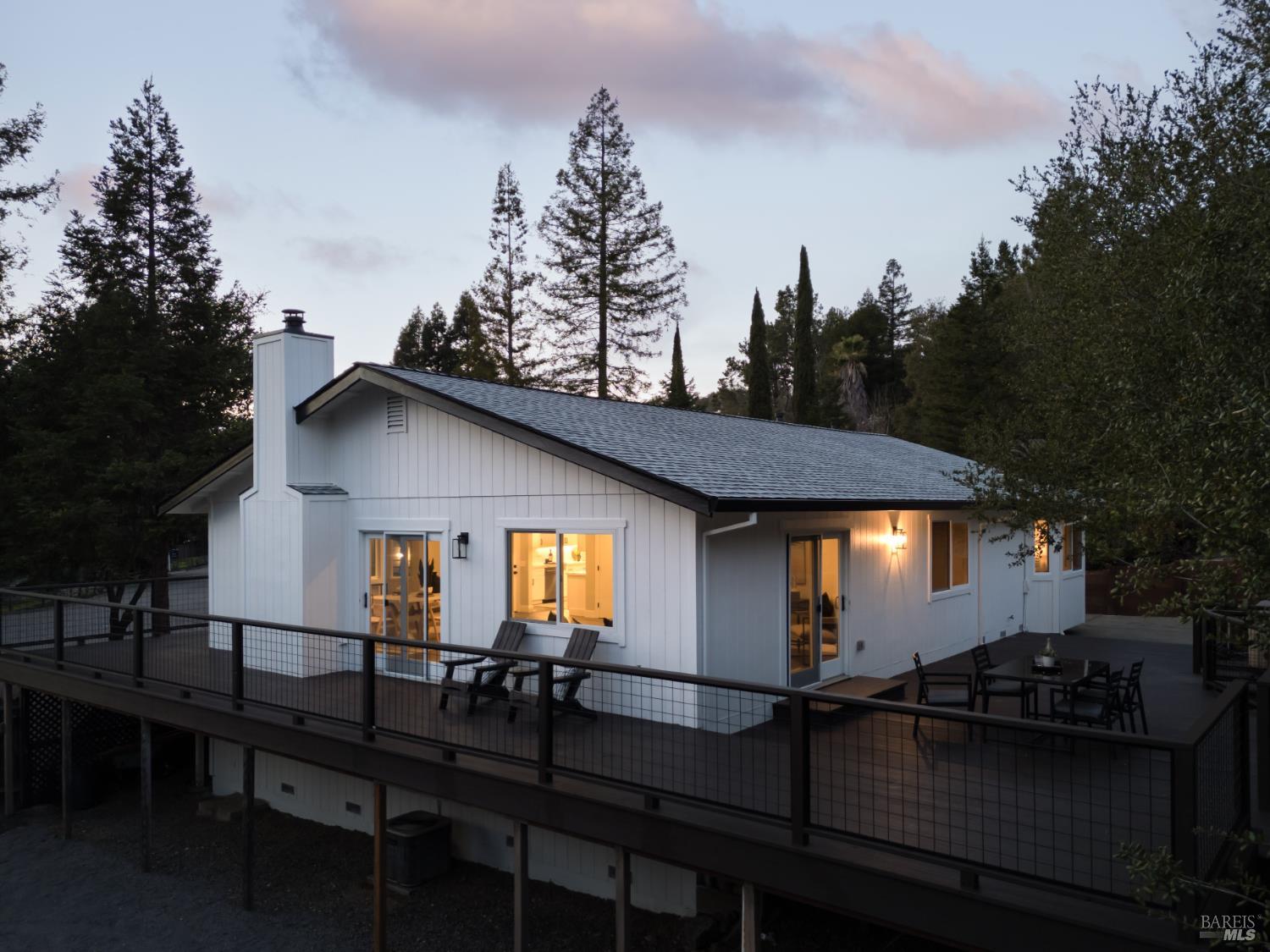 Detail Gallery Image 42 of 48 For 210 Burgundy Rd, Healdsburg,  CA 95448 - 3 Beds | 3 Baths