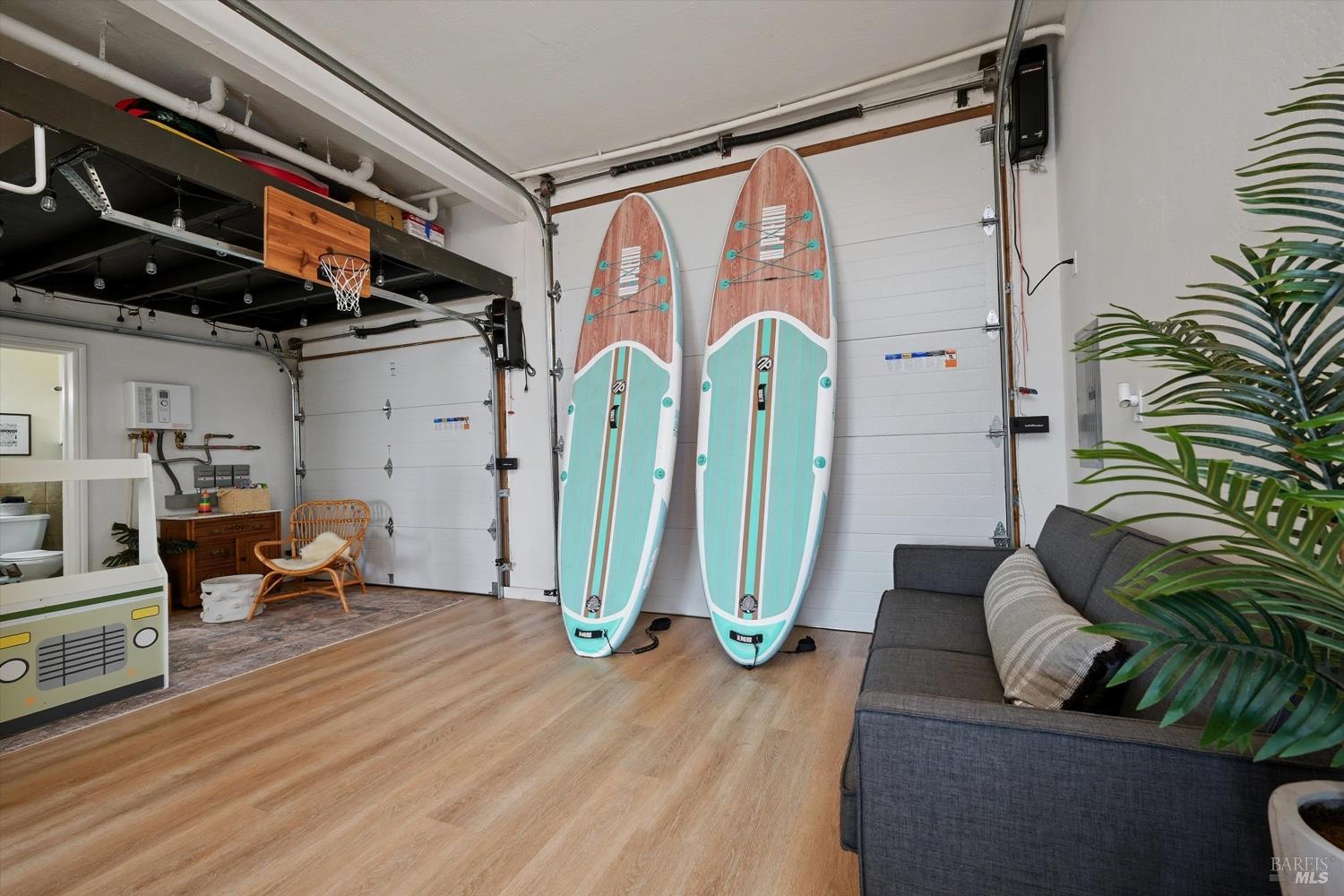 Detail Gallery Image 26 of 55 For 10727 E Highway 20 Unkn, Clearlake Oaks,  CA 95423 - 3 Beds | 3 Baths