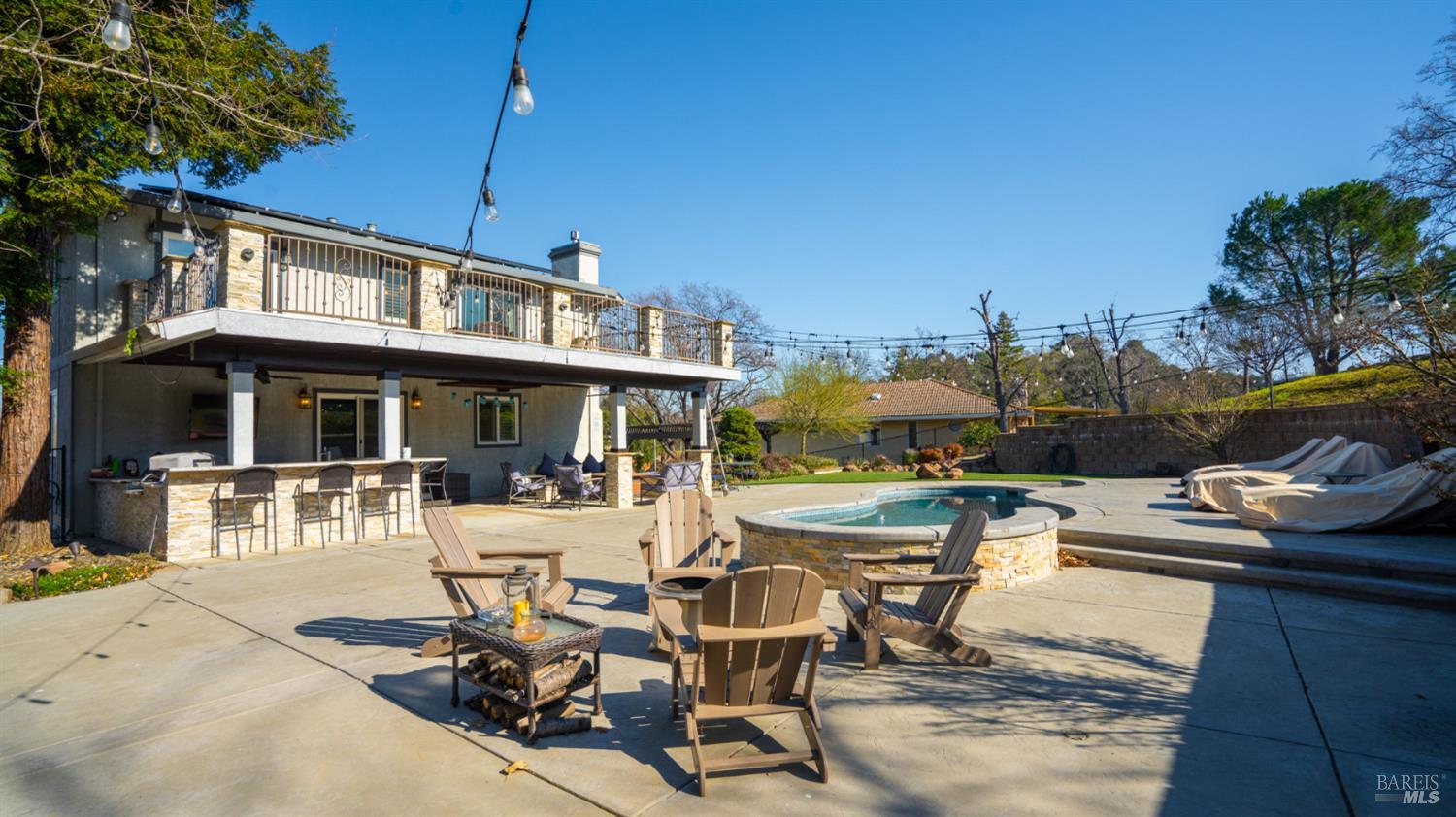 Detail Gallery Image 62 of 98 For 220 Hidden Valley Ln, Vacaville,  CA 95688 - 3 Beds | 2/1 Baths