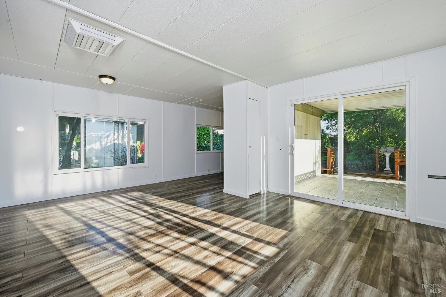 Detail Gallery Image 8 of 21 For 105 Paseo Palencia Unkn, Sonoma,  CA 95476 - 2 Beds | 1 Baths