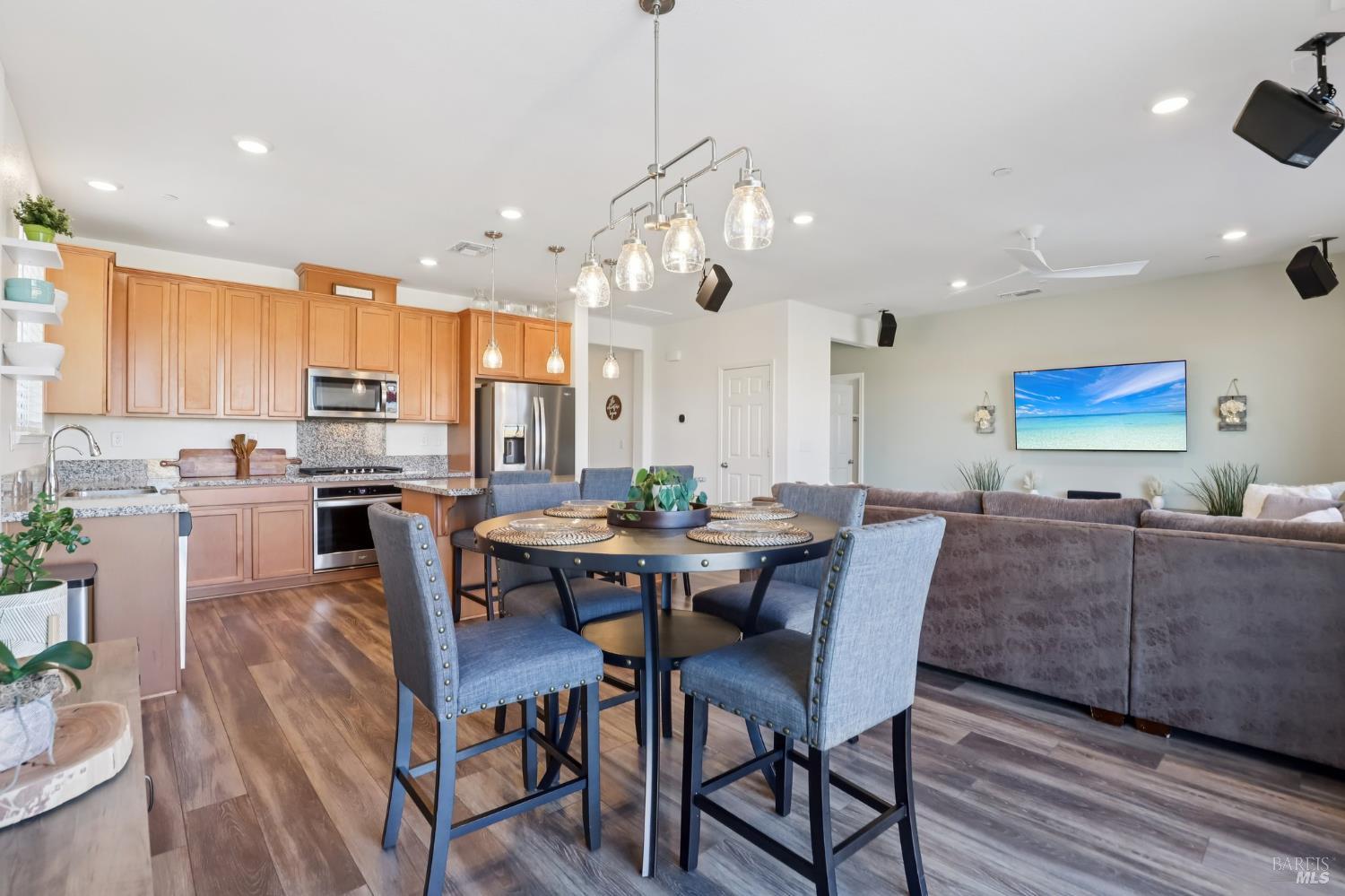 Detail Gallery Image 7 of 35 For 1500 Goldfield Ct, Dixon,  CA 95620 - 3 Beds | 2 Baths