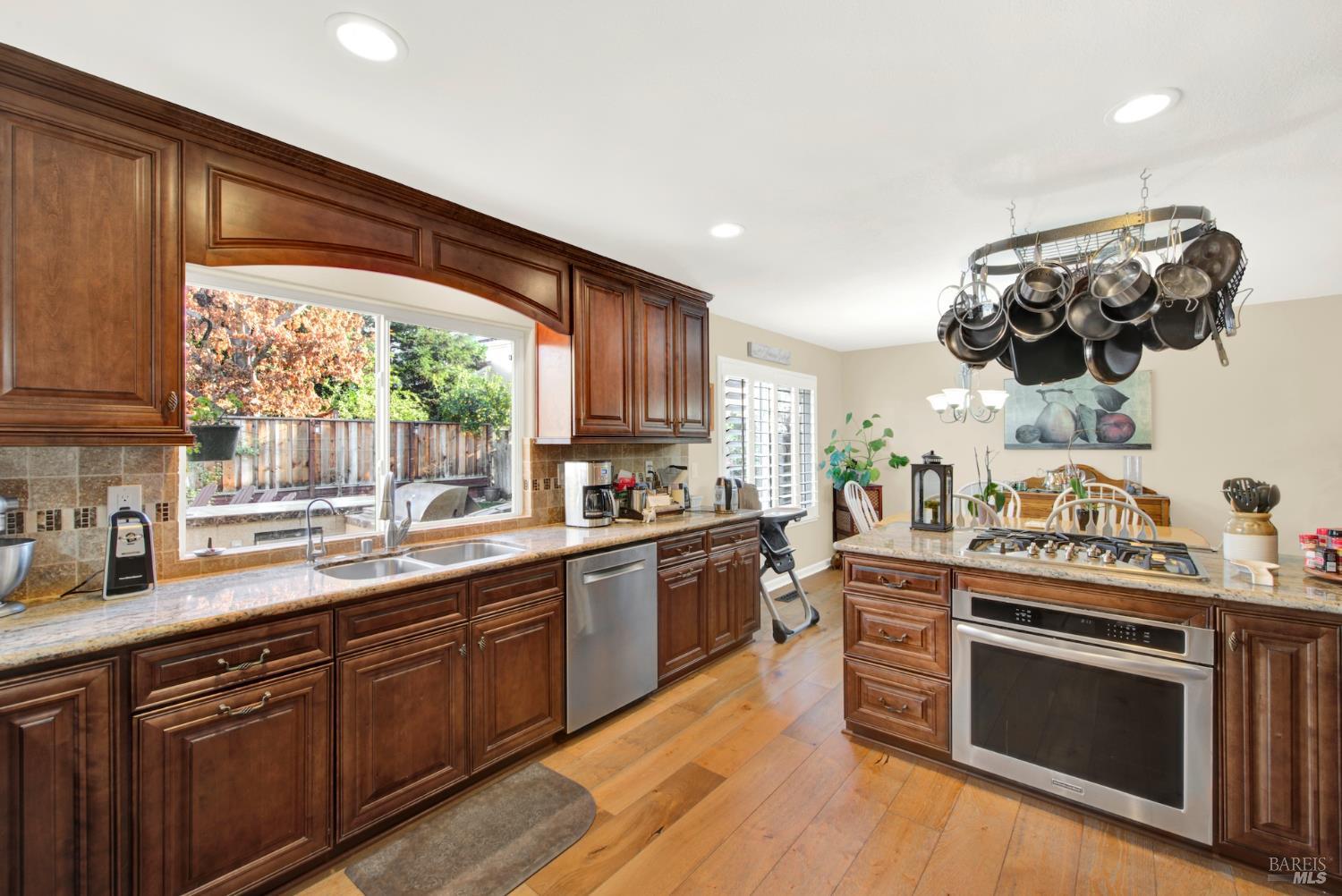 Detail Gallery Image 25 of 99 For 480 La Canada Ct, Morgan Hill,  CA 95037 - 5 Beds | 3/1 Baths