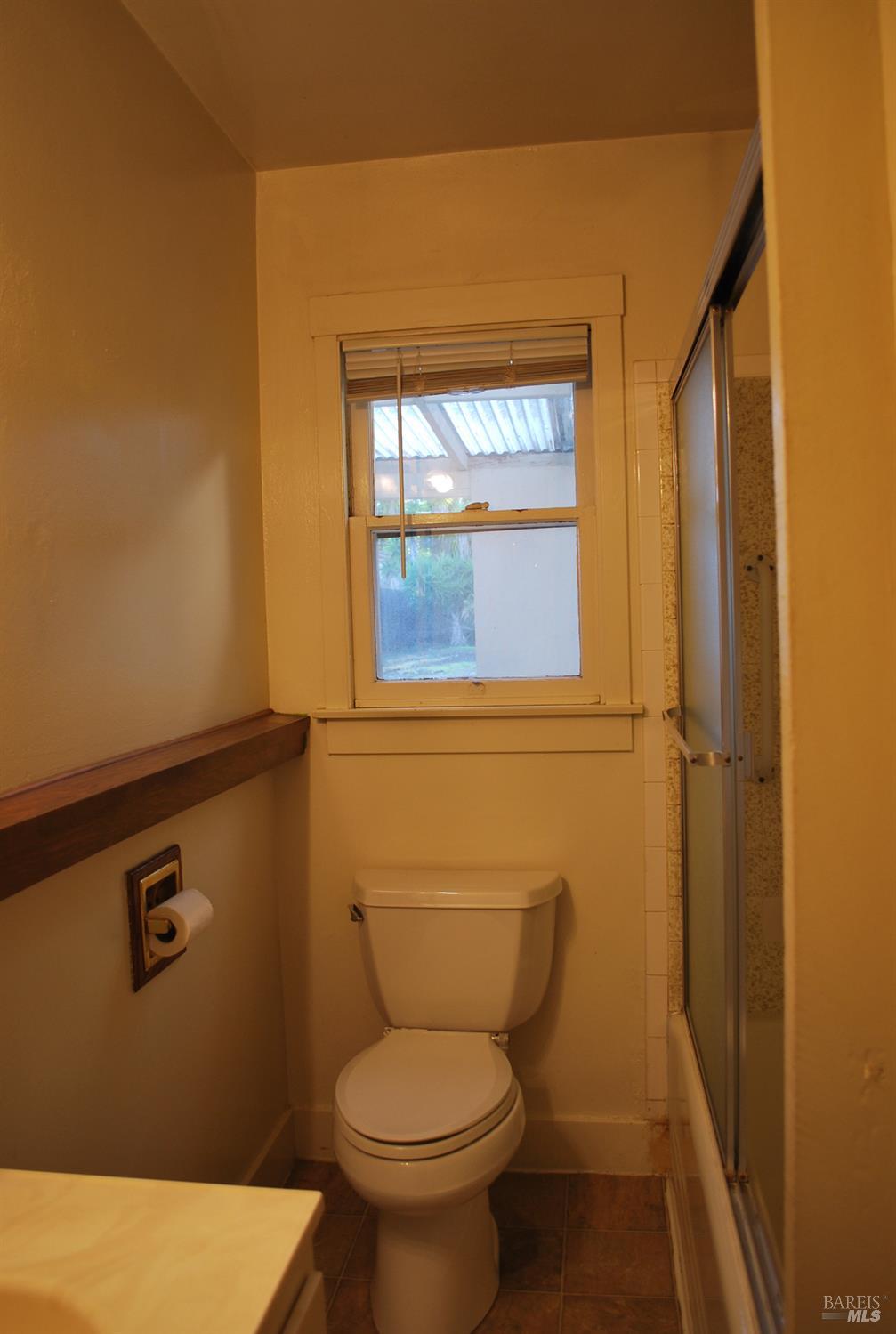 Detail Gallery Image 14 of 22 For 1309 D Street Extension St, Petaluma,  CA 94952 - 1 Beds | 1 Baths