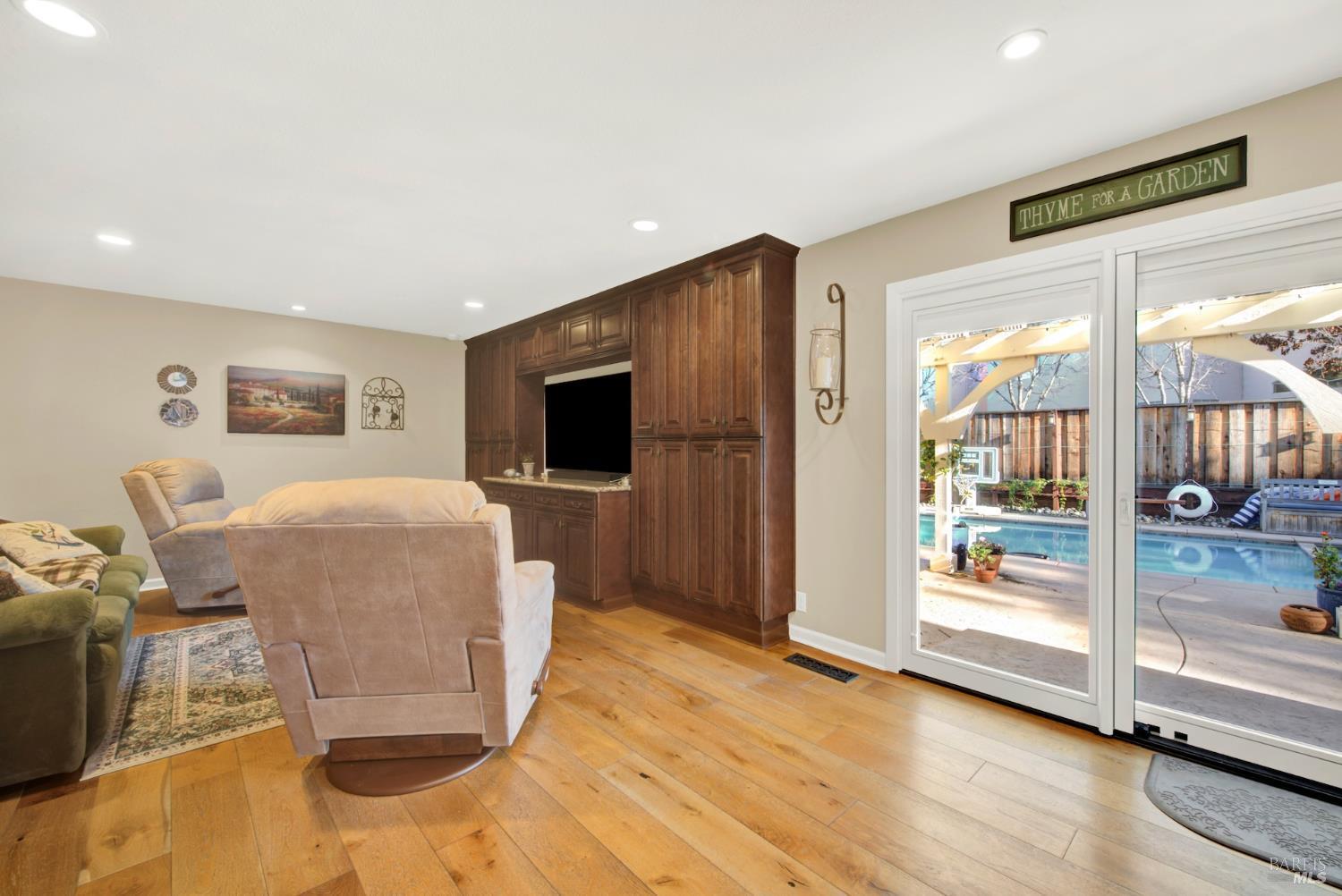 Detail Gallery Image 35 of 99 For 480 La Canada Ct, Morgan Hill,  CA 95037 - 5 Beds | 3/1 Baths