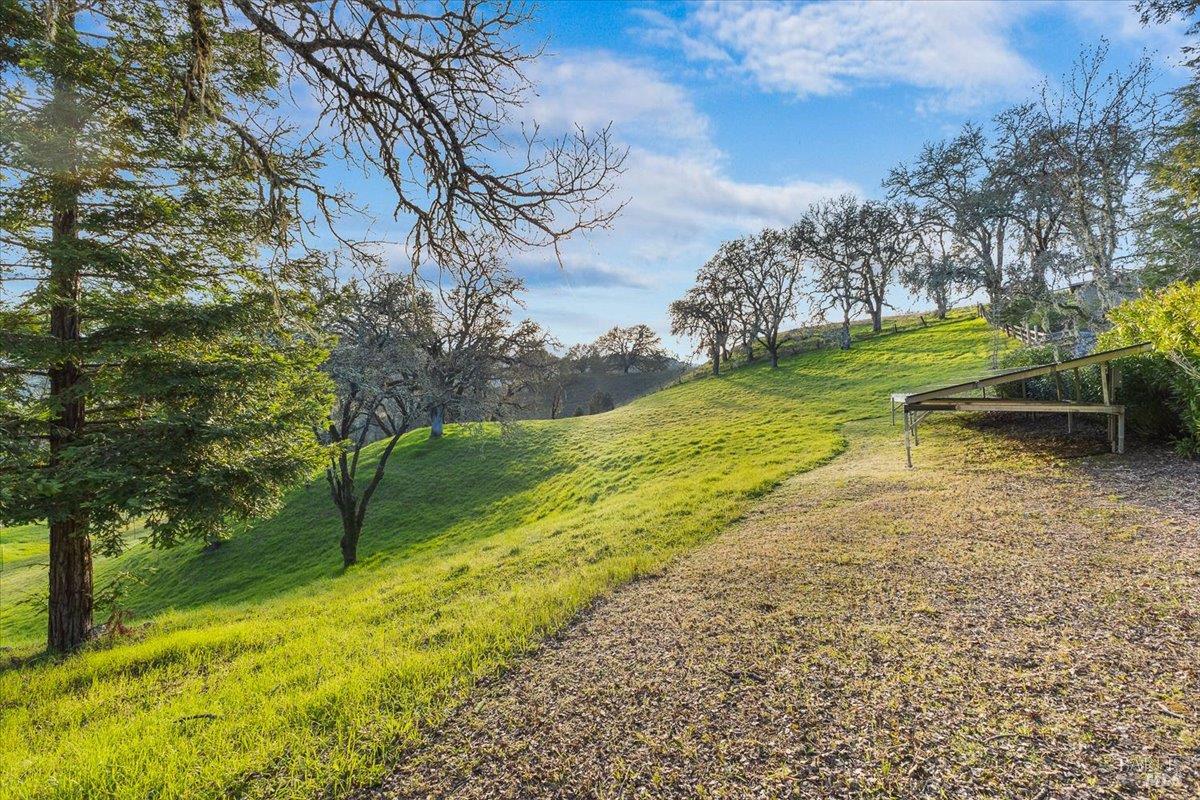 Detail Gallery Image 33 of 37 For 10045 Loch Haven Dr, Santa Rosa,  CA 95404 - 3 Beds | 2 Baths