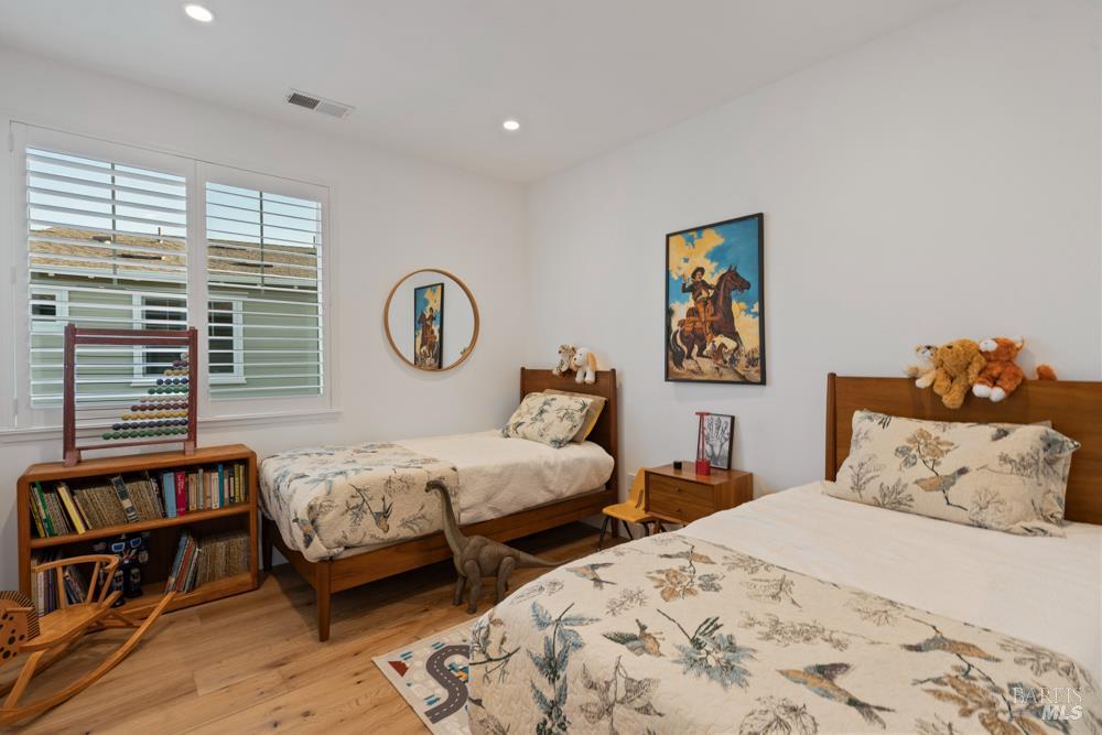 Detail Gallery Image 44 of 72 For 280 Pacific Heights Dr, Santa Rosa,  CA 95403 - 4 Beds | 3/1 Baths