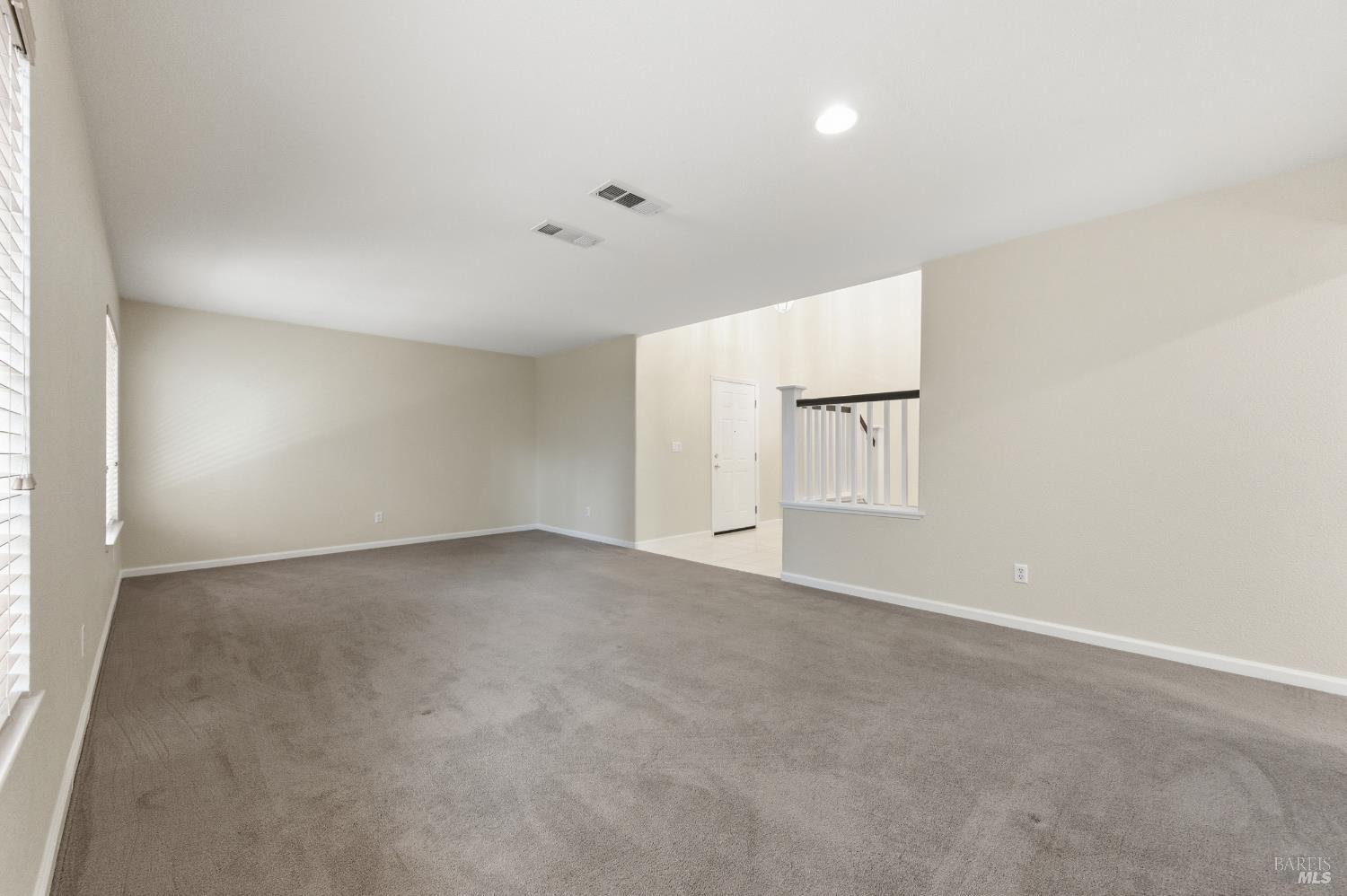 Detail Gallery Image 17 of 59 For 4595 Avondale Cir, Fairfield,  CA 94533 - 5 Beds | 2/1 Baths