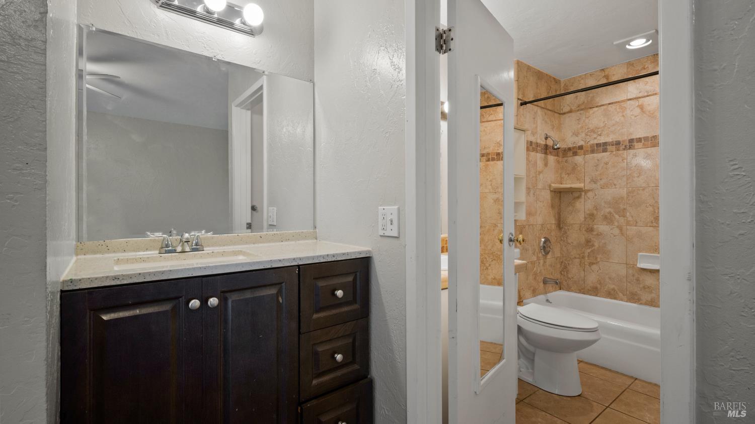 Detail Gallery Image 11 of 16 For 300 Stony Point Rd #126,  Santa Rosa,  CA 95401 - 2 Beds | 1 Baths