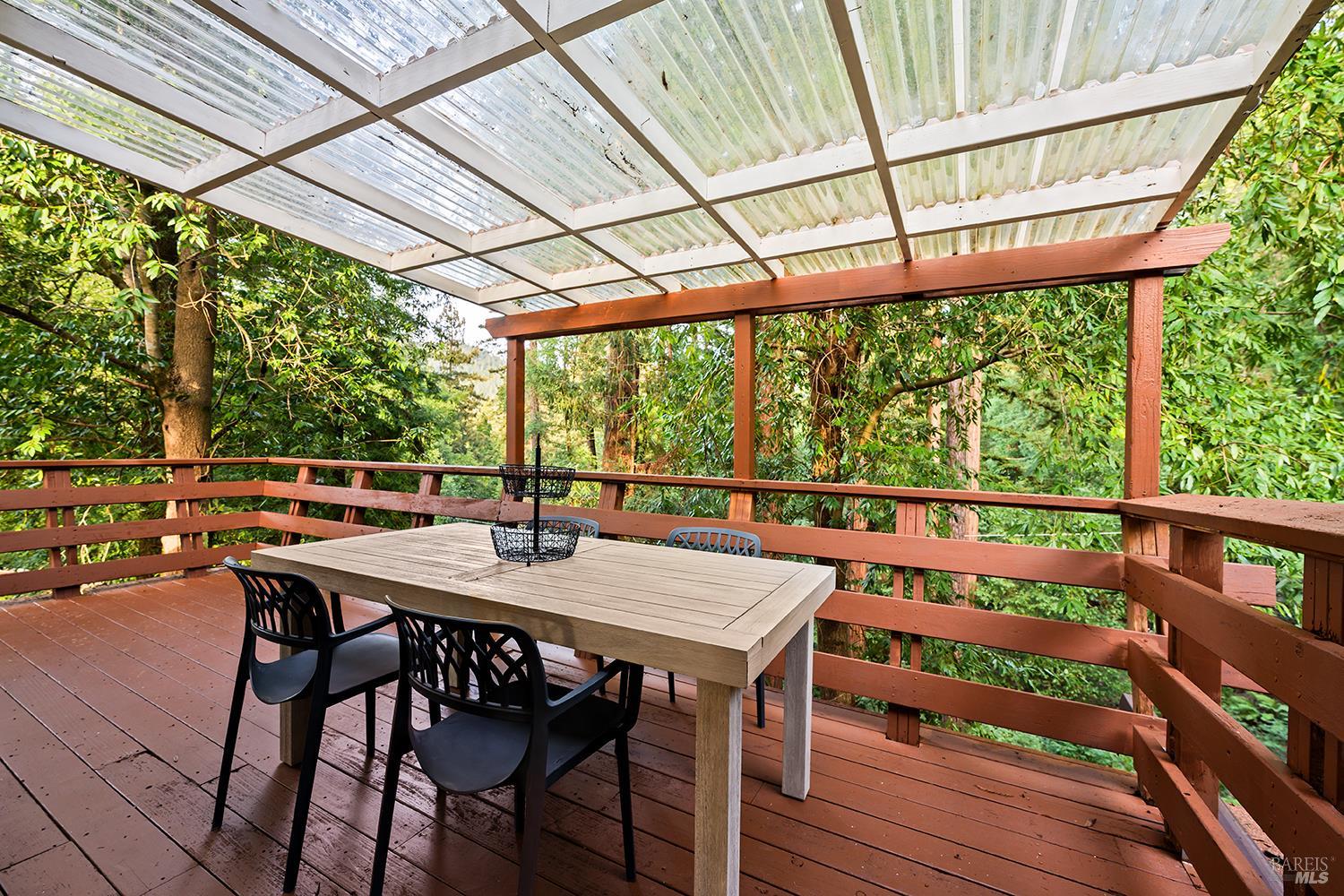 Detail Gallery Image 20 of 39 For 11071 Ogburn Ln, Forestville,  CA 95436 - 2 Beds | 2 Baths