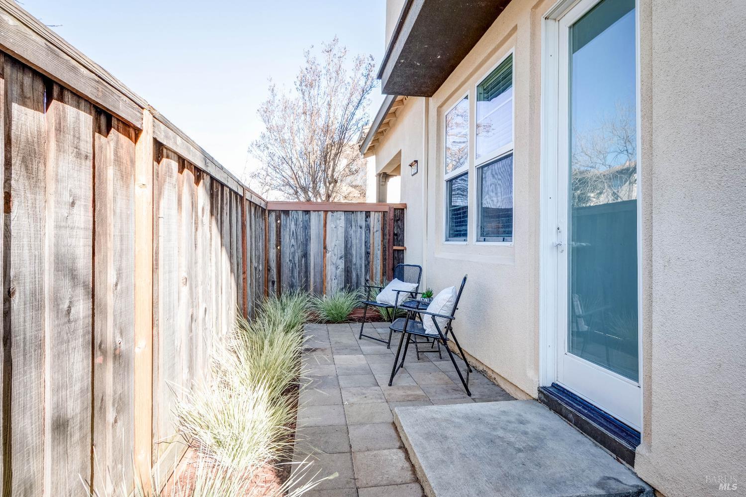 Detail Gallery Image 35 of 38 For 1660 Glenmore Dr, Fairfield,  CA 94533 - 4 Beds | 2/1 Baths