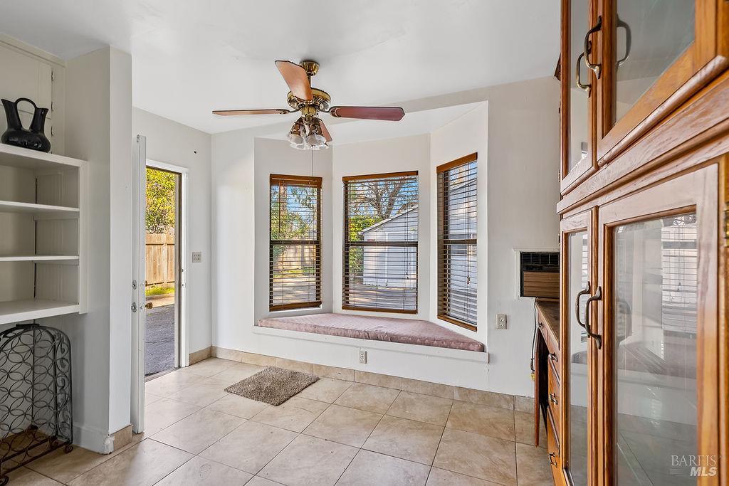 Detail Gallery Image 9 of 19 For 2050 Marlow Rd, Santa Rosa,  CA 95403 - 7 Beds | 3/1 Baths