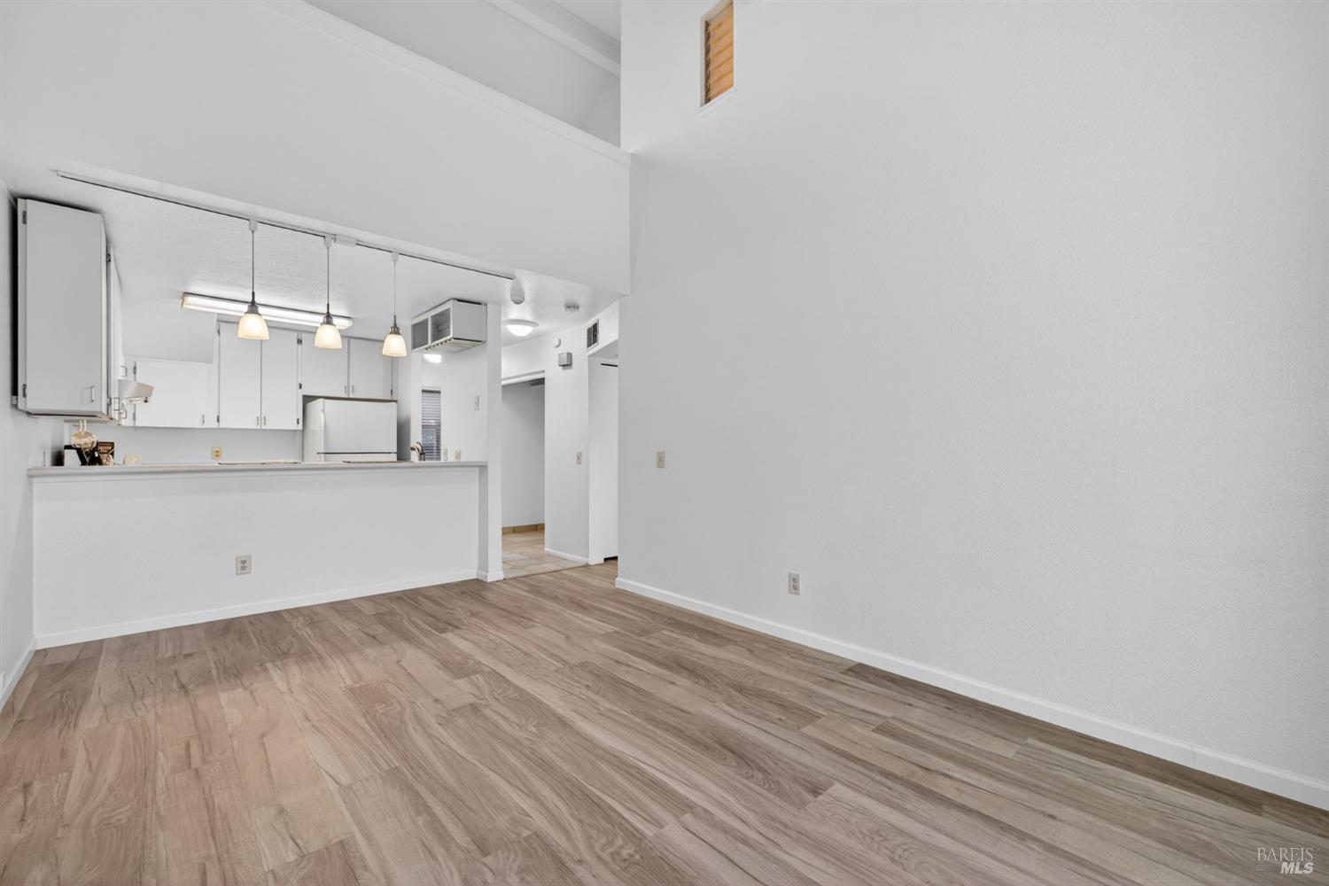 Detail Gallery Image 8 of 32 For 7733 Camino Colegio Unkn, Rohnert Park,  CA 94928 - 2 Beds | 2 Baths