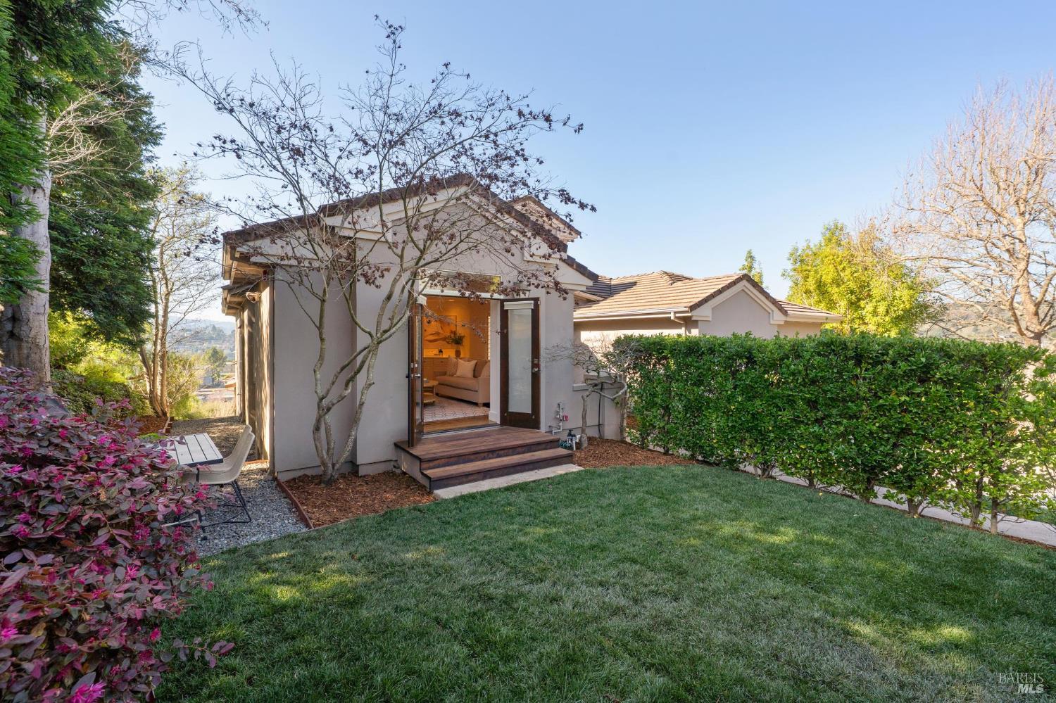 Detail Gallery Image 26 of 51 For 13 Upper Cecilia Way, Tiburon,  CA 94920 - 4 Beds | 3/1 Baths