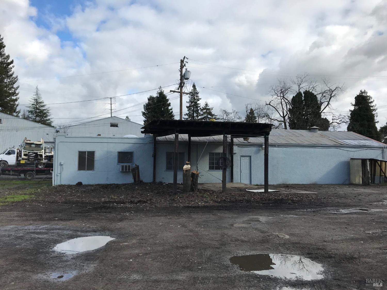 Detail Gallery Image 4 of 10 For 109 Chestnut St, Santa Rosa,  CA 95401 - – Beds | – Baths