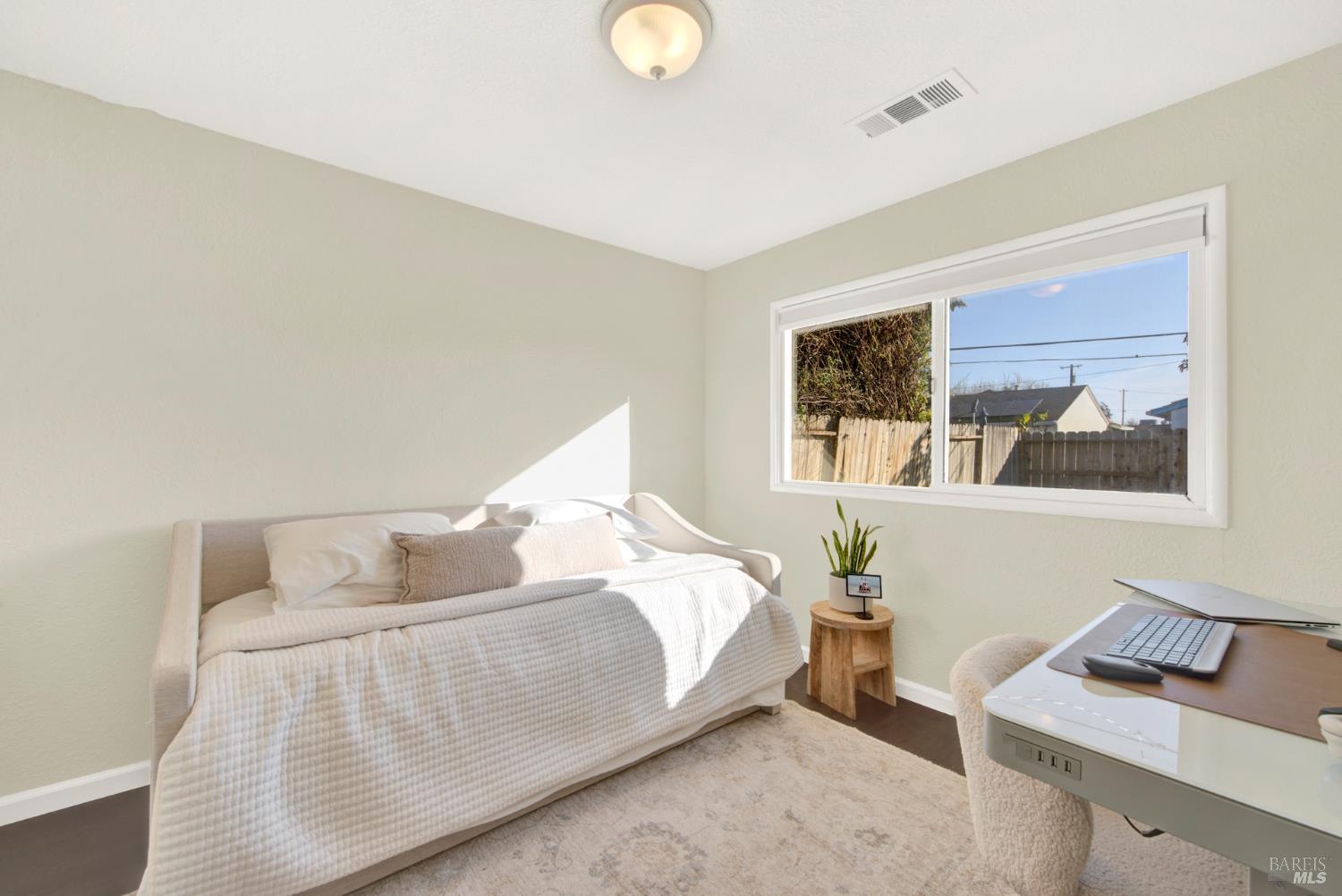 Detail Gallery Image 41 of 56 For 1837 Vermont St, Fairfield,  CA 94533 - 3 Beds | 1 Baths