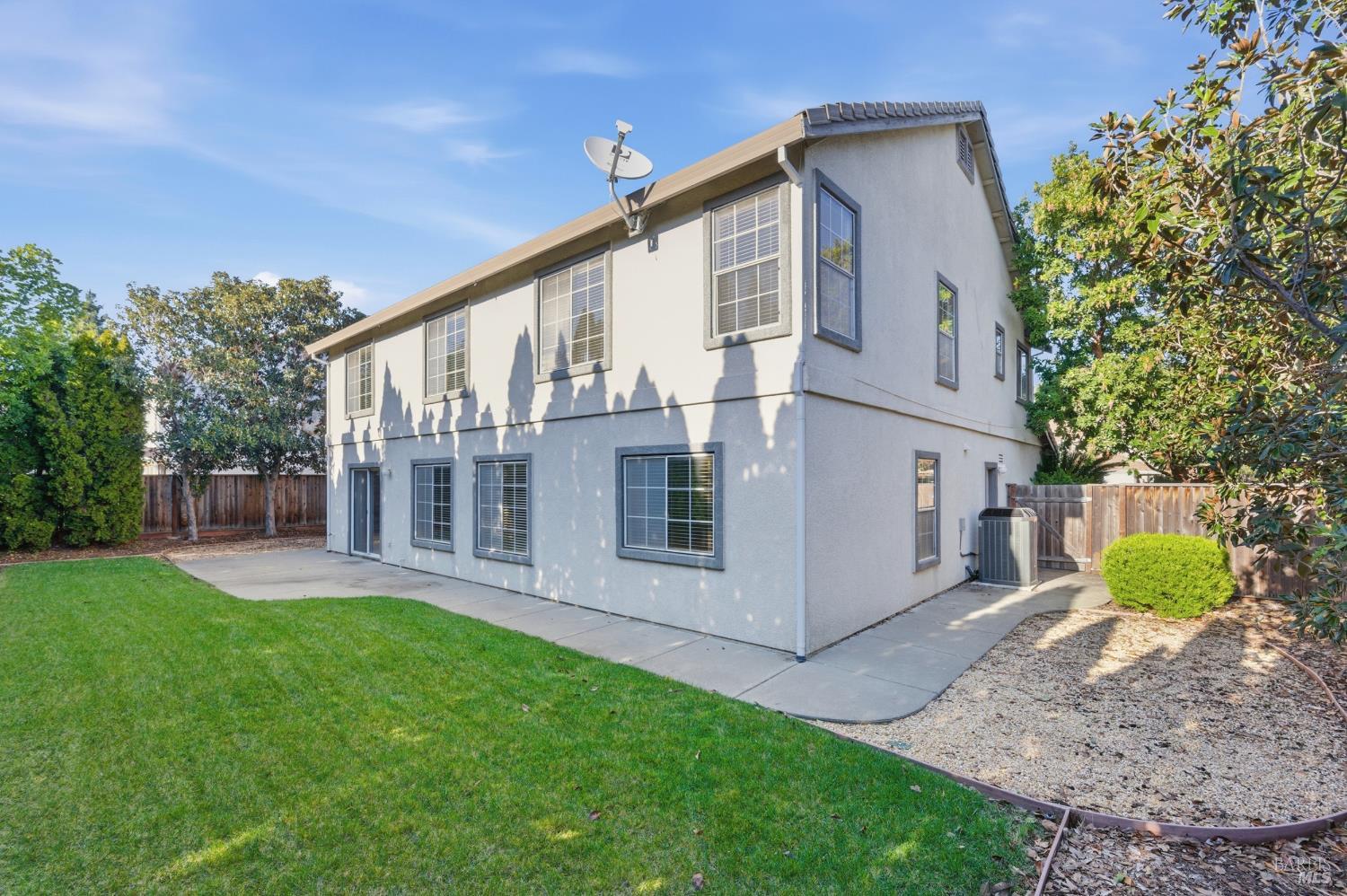 Detail Gallery Image 47 of 59 For 4595 Avondale Cir, Fairfield,  CA 94533 - 5 Beds | 2/1 Baths