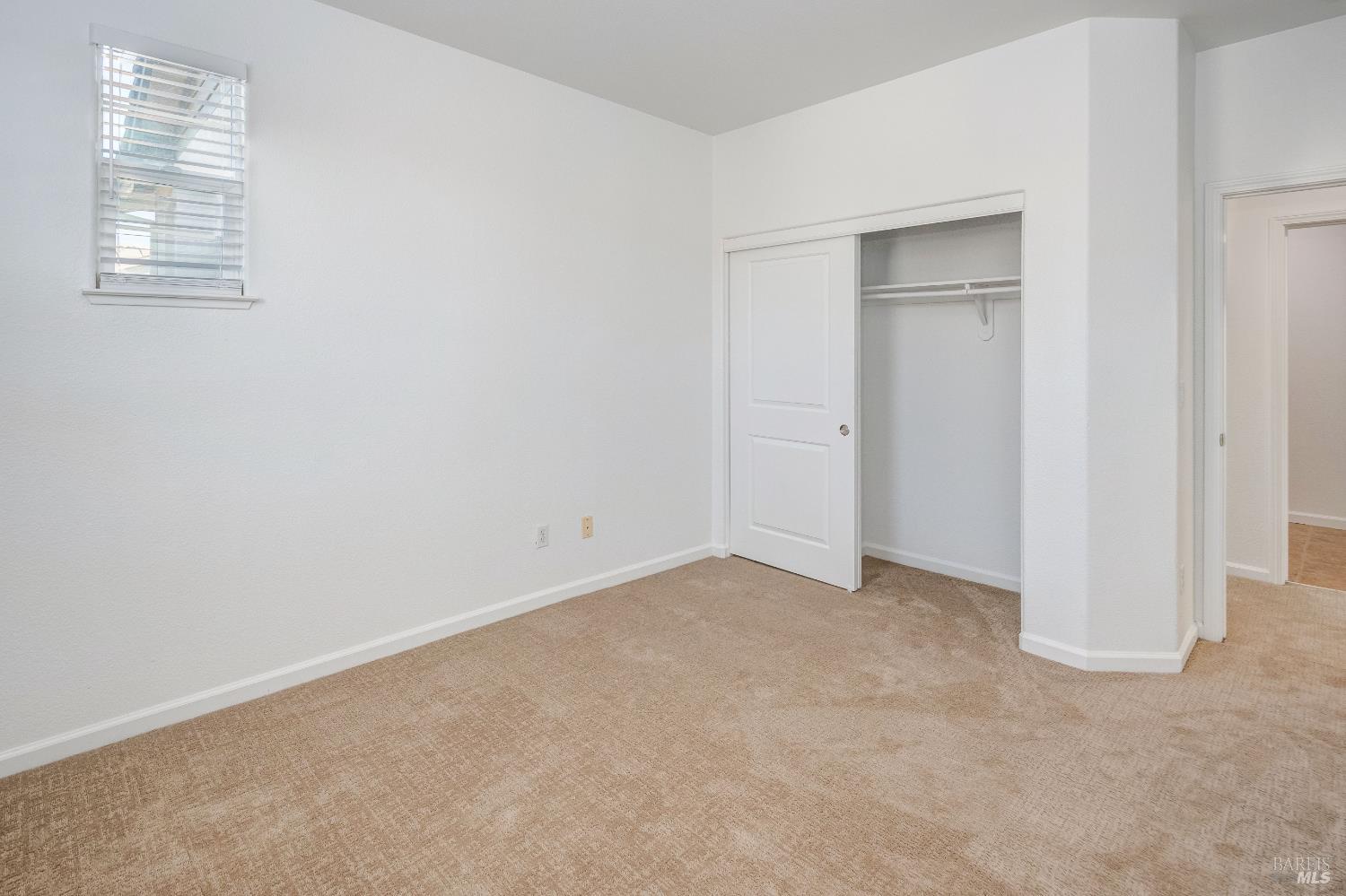 Detail Gallery Image 27 of 38 For 1660 Glenmore Dr, Fairfield,  CA 94533 - 4 Beds | 2/1 Baths