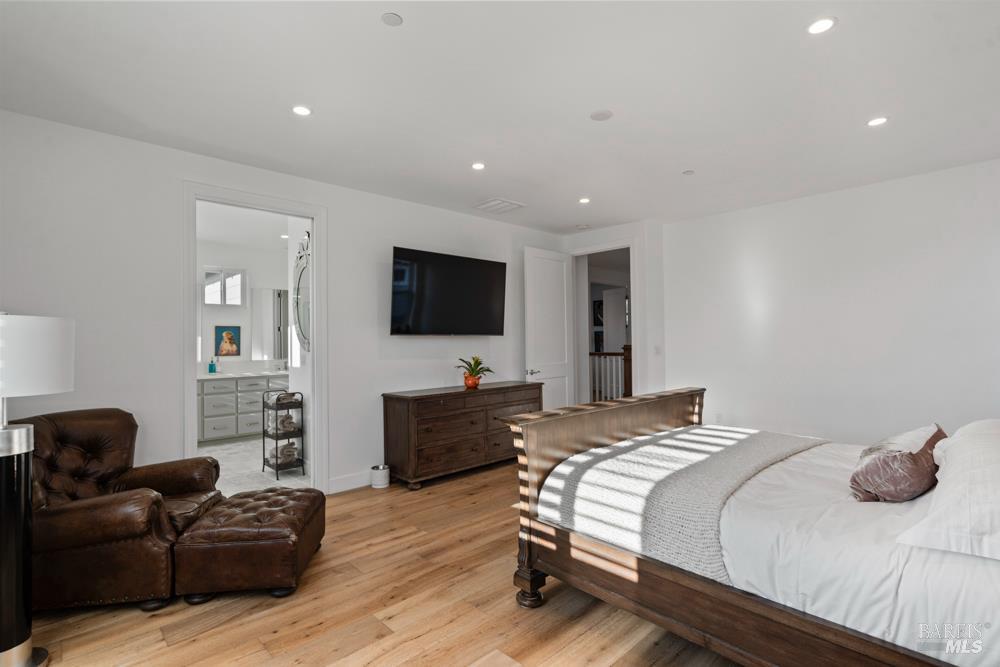 Detail Gallery Image 35 of 72 For 280 Pacific Heights Dr, Santa Rosa,  CA 95403 - 4 Beds | 3/1 Baths