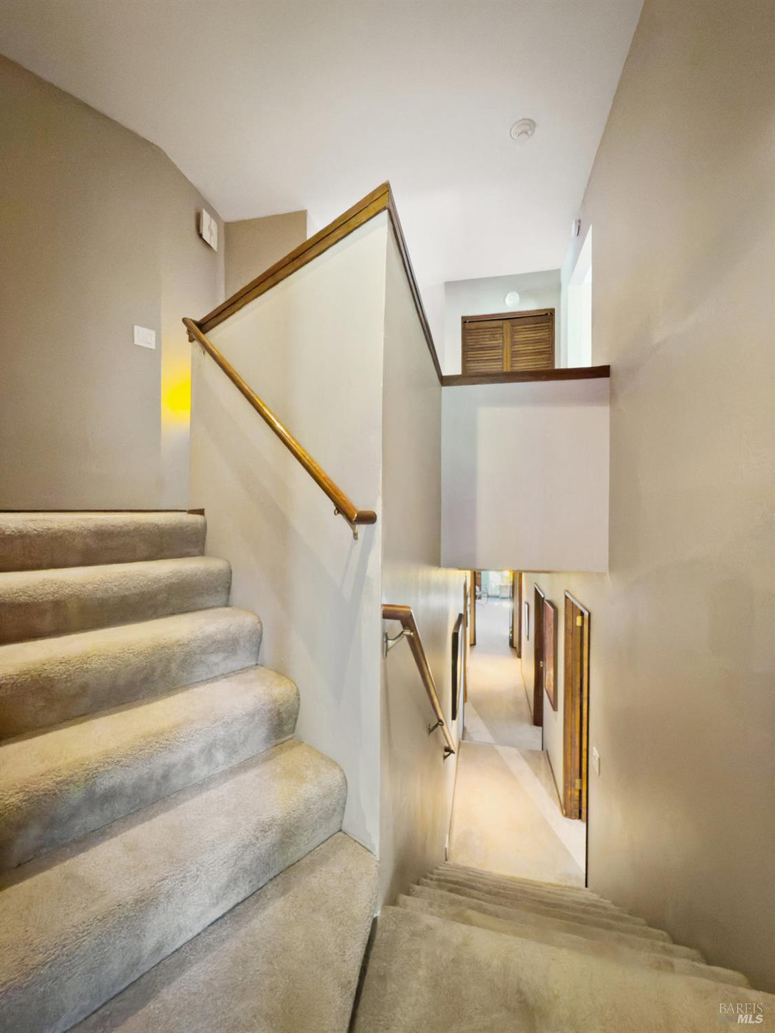 Detail Gallery Image 28 of 41 For 119 Oakmont Ave, San Rafael,  CA 94901 - 4 Beds | 3/1 Baths