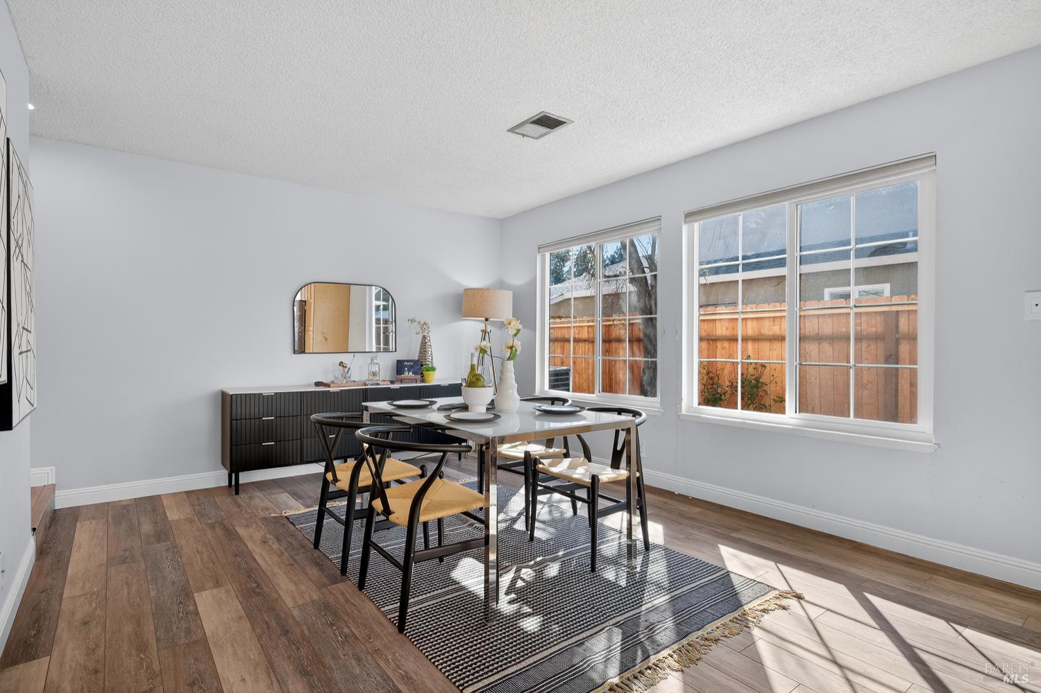 Detail Gallery Image 16 of 70 For 432 Chelsea Way, Fairfield,  CA 94533 - 4 Beds | 2 Baths