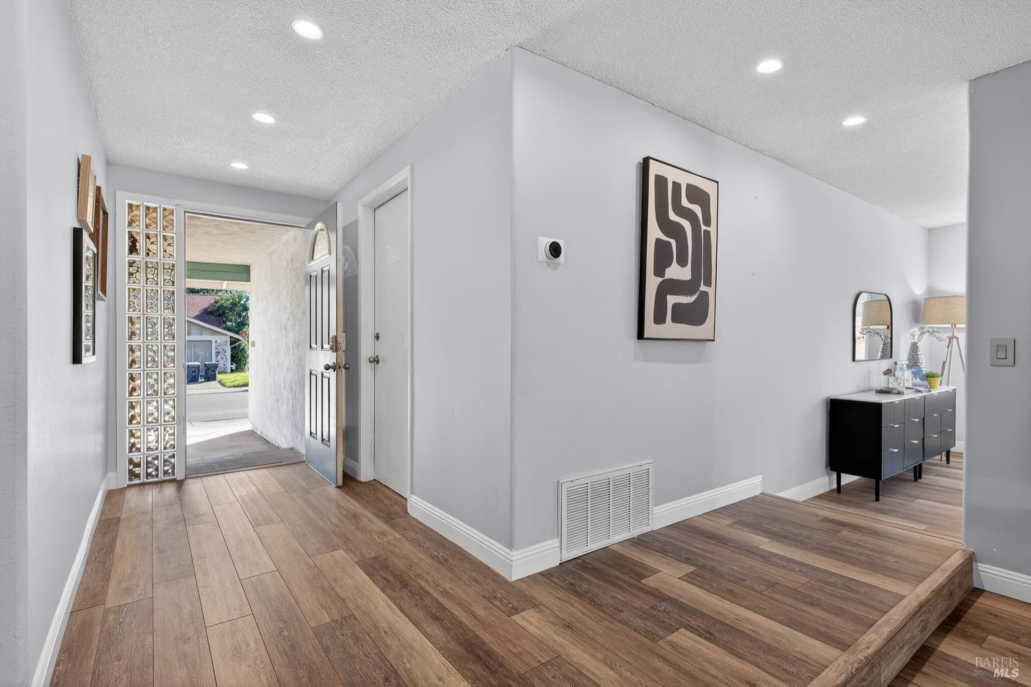 Detail Gallery Image 2 of 70 For 432 Chelsea Way, Fairfield,  CA 94533 - 4 Beds | 2 Baths