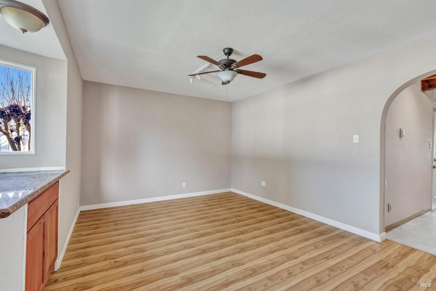 Detail Gallery Image 13 of 36 For 428 W F St, Dixon,  CA 95620 - 3 Beds | 1 Baths