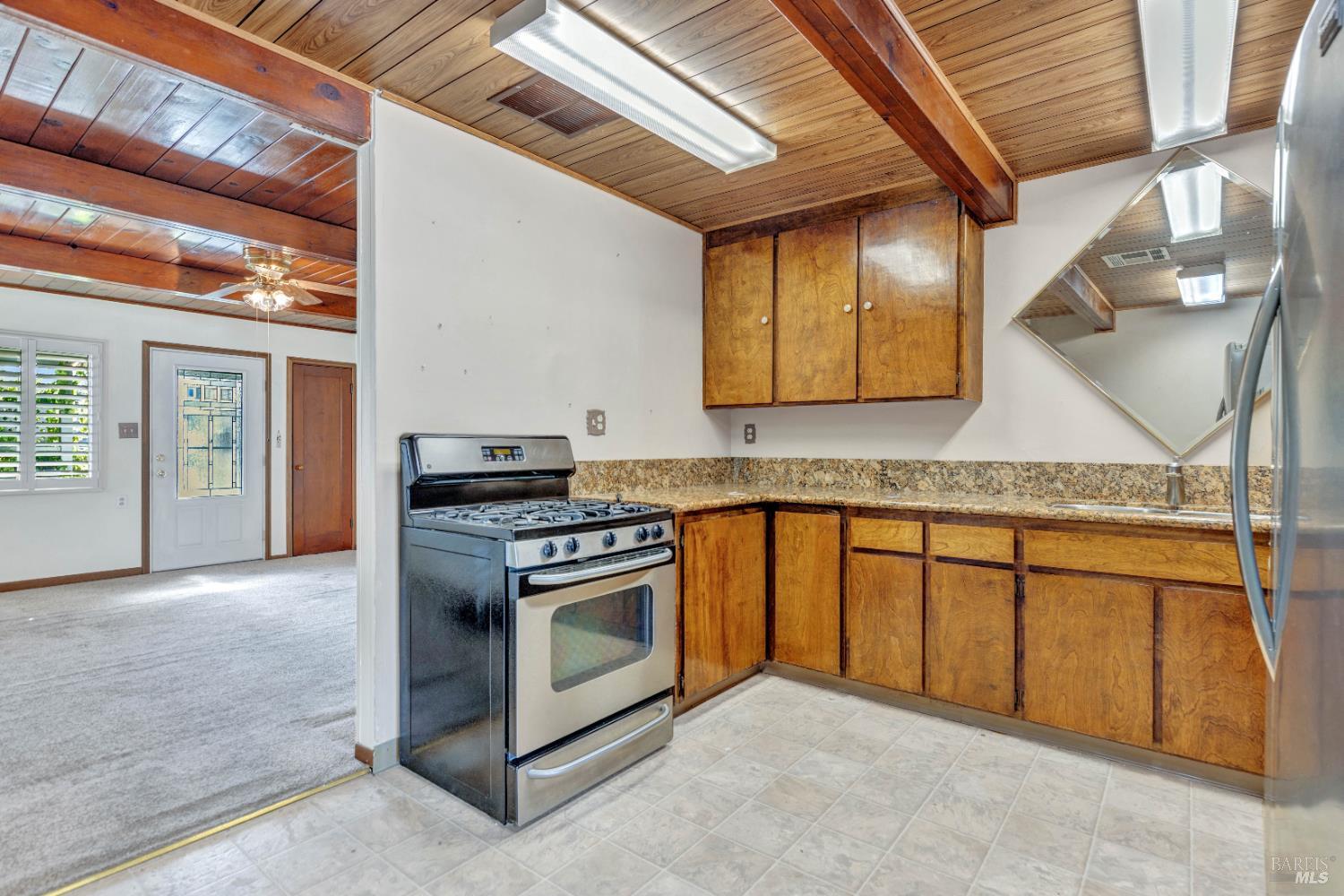 Detail Gallery Image 8 of 36 For 428 W F St, Dixon,  CA 95620 - 3 Beds | 1 Baths
