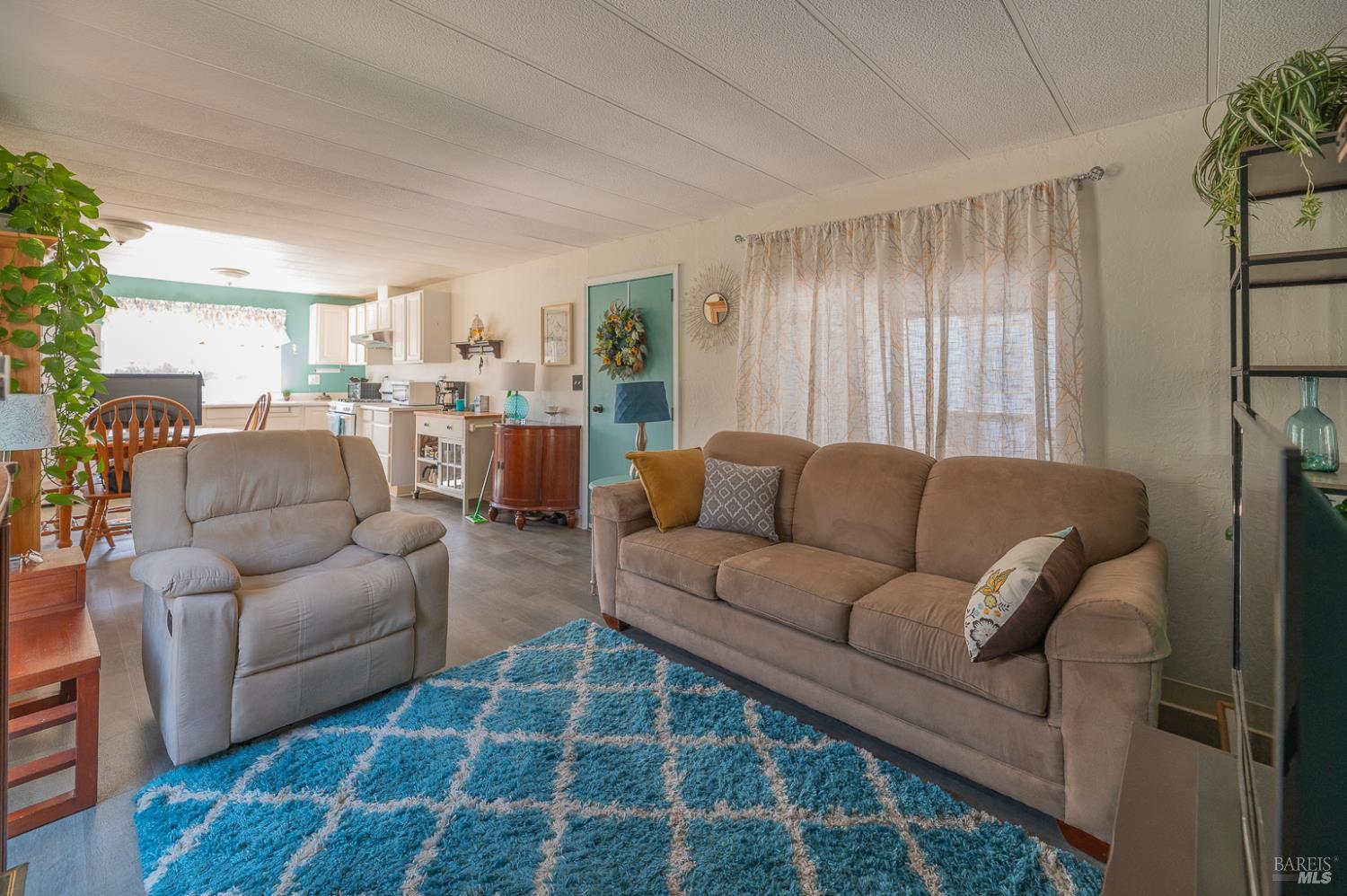 Detail Gallery Image 10 of 24 For Address Is Not Disclosed, Rohnert Park,  CA 94928 - 2 Beds | 1 Baths