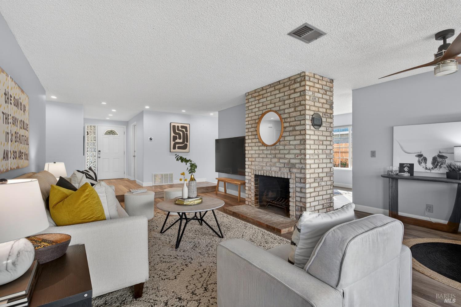 Detail Gallery Image 8 of 70 For 432 Chelsea Way, Fairfield,  CA 94533 - 4 Beds | 2 Baths