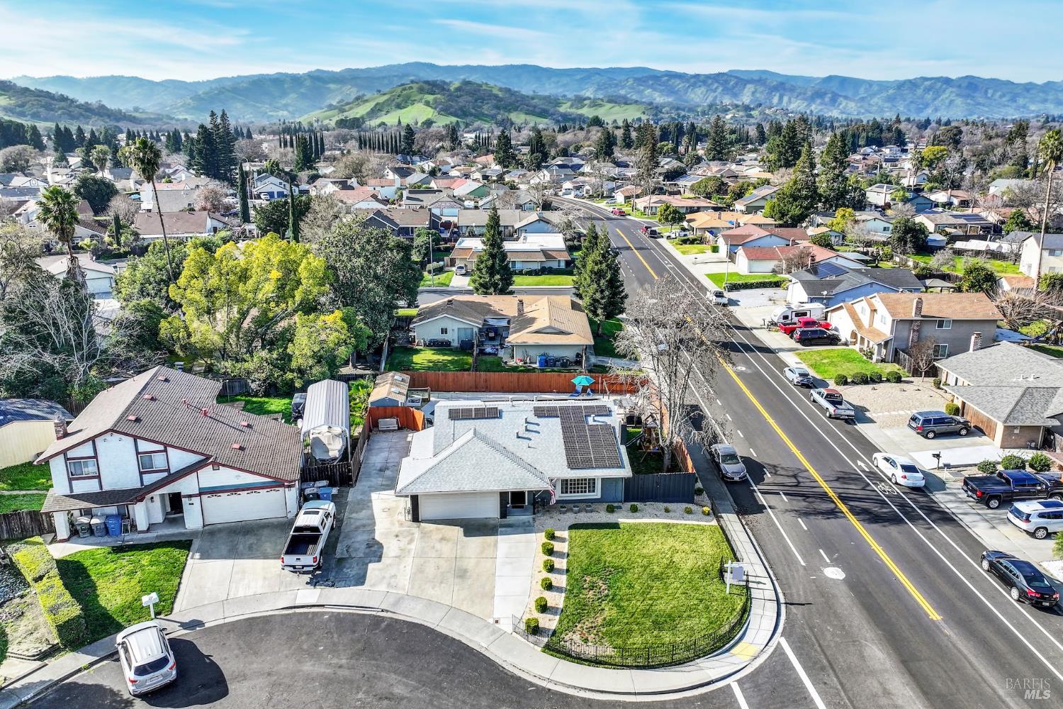 Detail Gallery Image 5 of 83 For 655 Marshall Ct, Vacaville,  CA 95687 - 3 Beds | 2 Baths