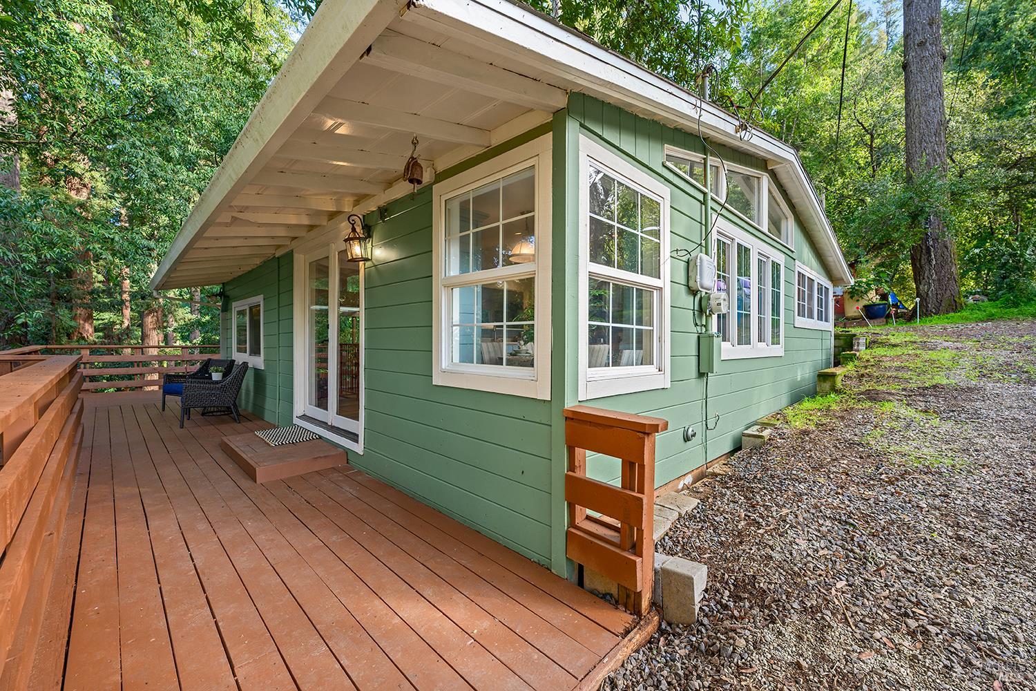 Detail Gallery Image 3 of 39 For 11071 Ogburn Ln, Forestville,  CA 95436 - 2 Beds | 2 Baths